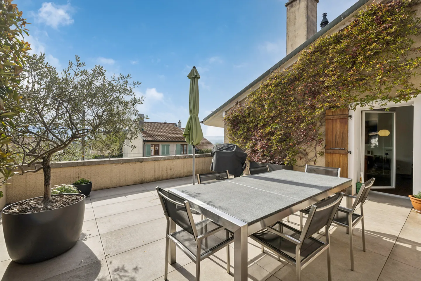 Atypical village house! - Photo 2 of 4