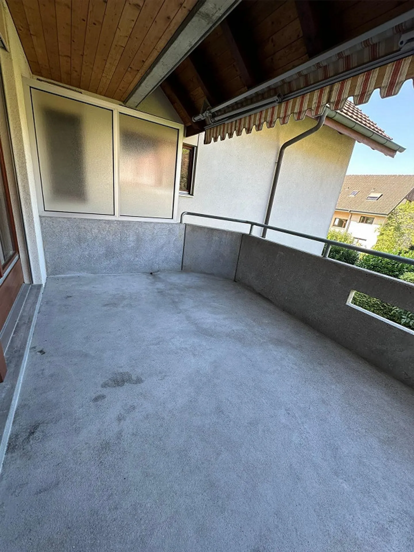 Helle 4.5-Zimmer-Wohnung mit Balkon - Foto 11 von 12