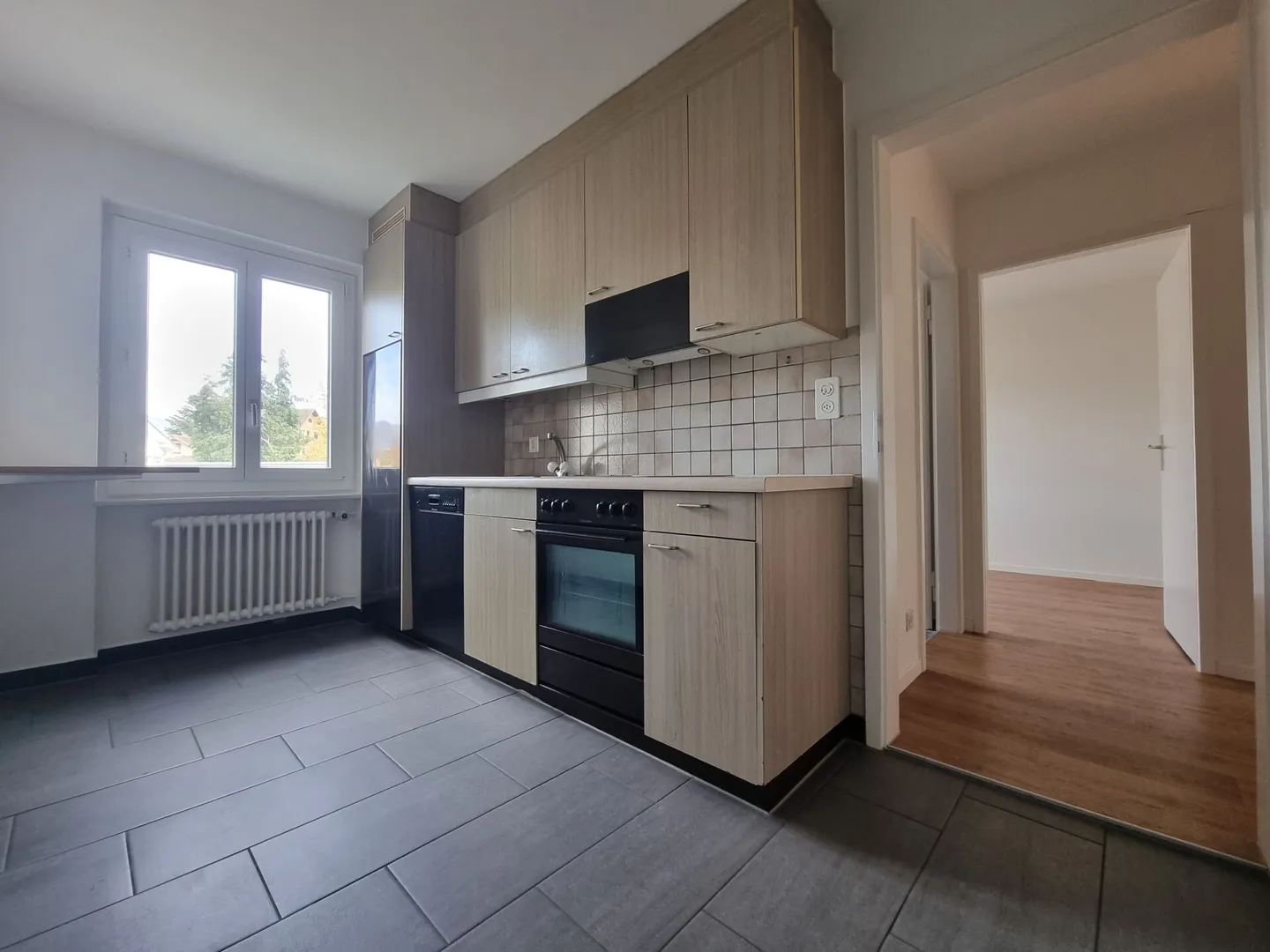 4-Zimmerwohnung im 1.OG am Ganguilletweg 18 in Biel - Foto 1 von 9