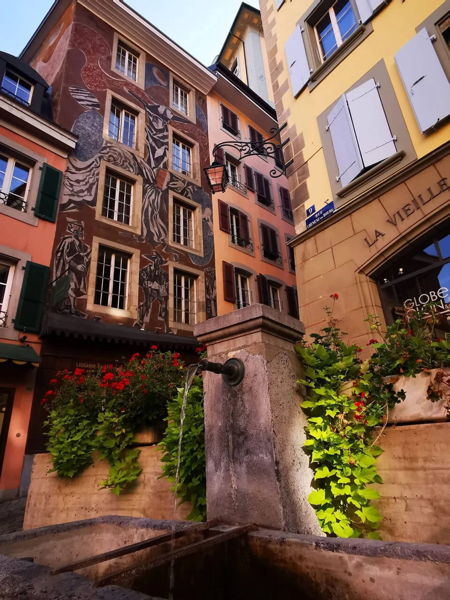 Charming Studio in the Heart of Lausanne - Photo 1 of 6