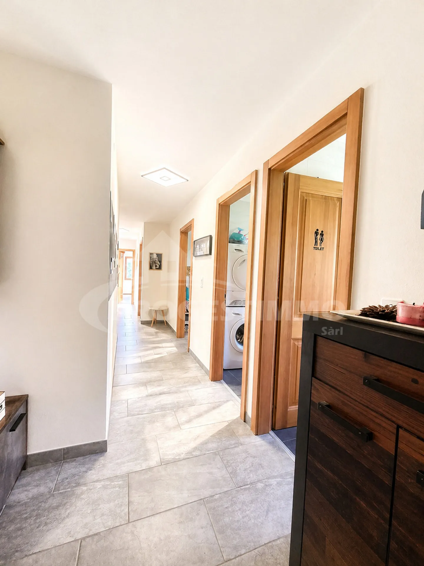 4.5-ROOM APARTMENT IN THE HEART OF THE VINEYARDS - Photo 4 of 11