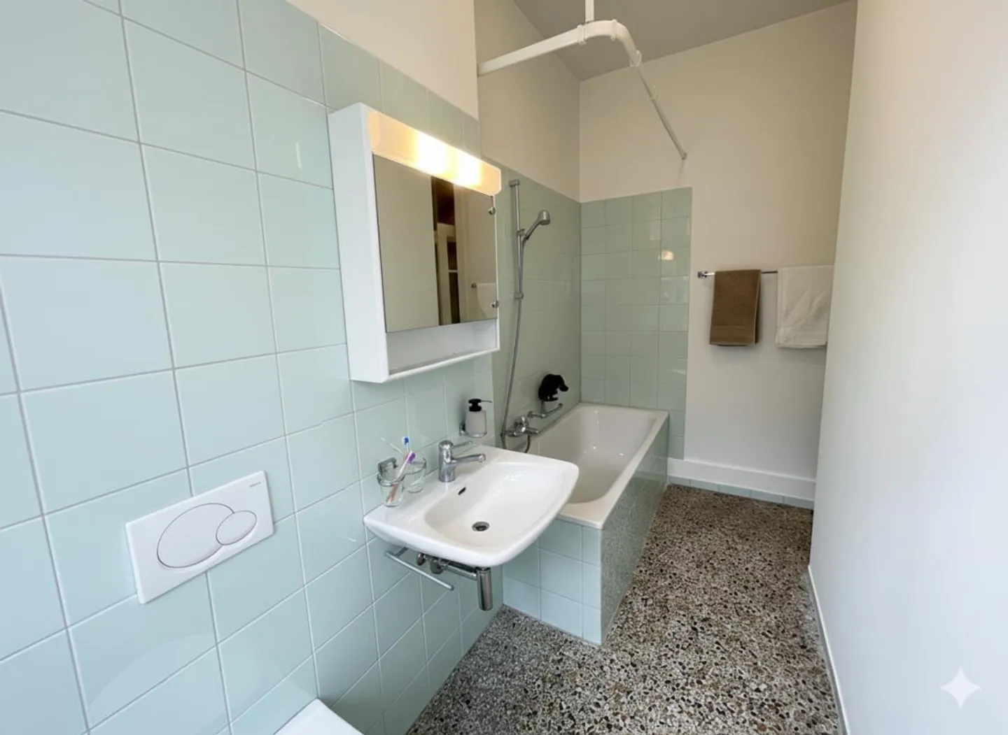 DREAMY ART NOUVEAU APARTMENT WITH WOW EFFECT... - Photo 7 of 20