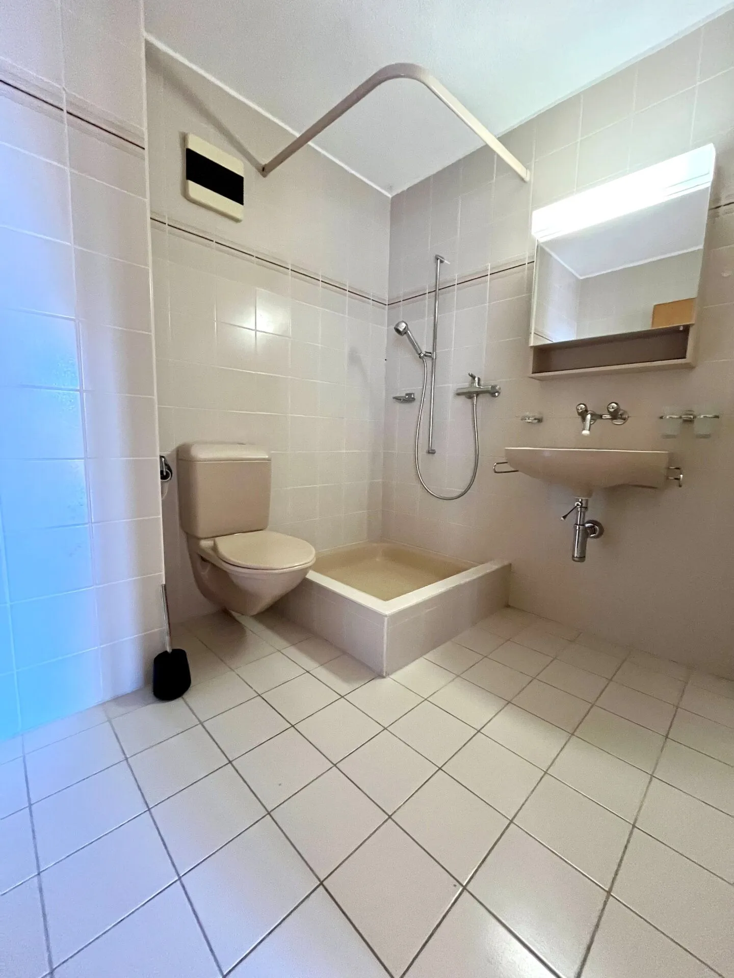 Appartement de 6,5 pièces (vacances) avec vue sur le lac - Votre oasis au lac de Bienne ! - Photo 11 sur 18