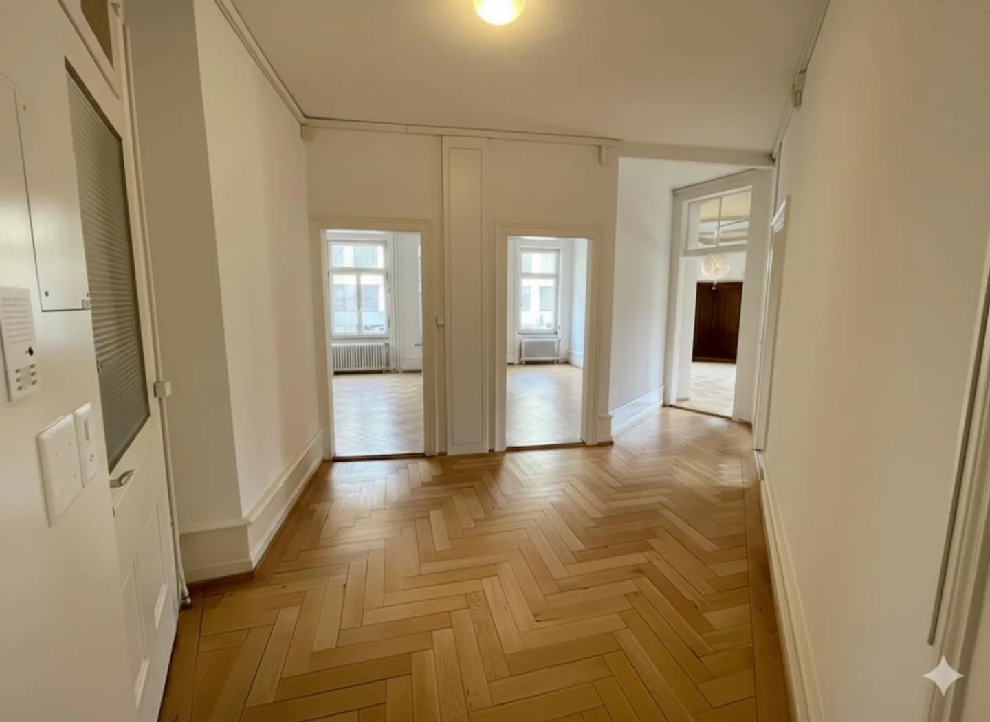 DREAMY ART NOUVEAU APARTMENT WITH WOW EFFECT... - Photo 16 of 20