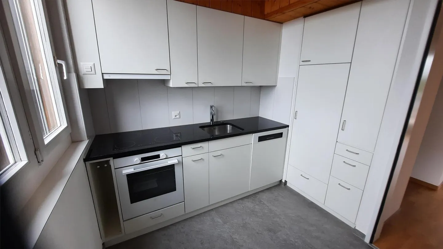 Charmante Dachwohnung - Foto 2 von 9