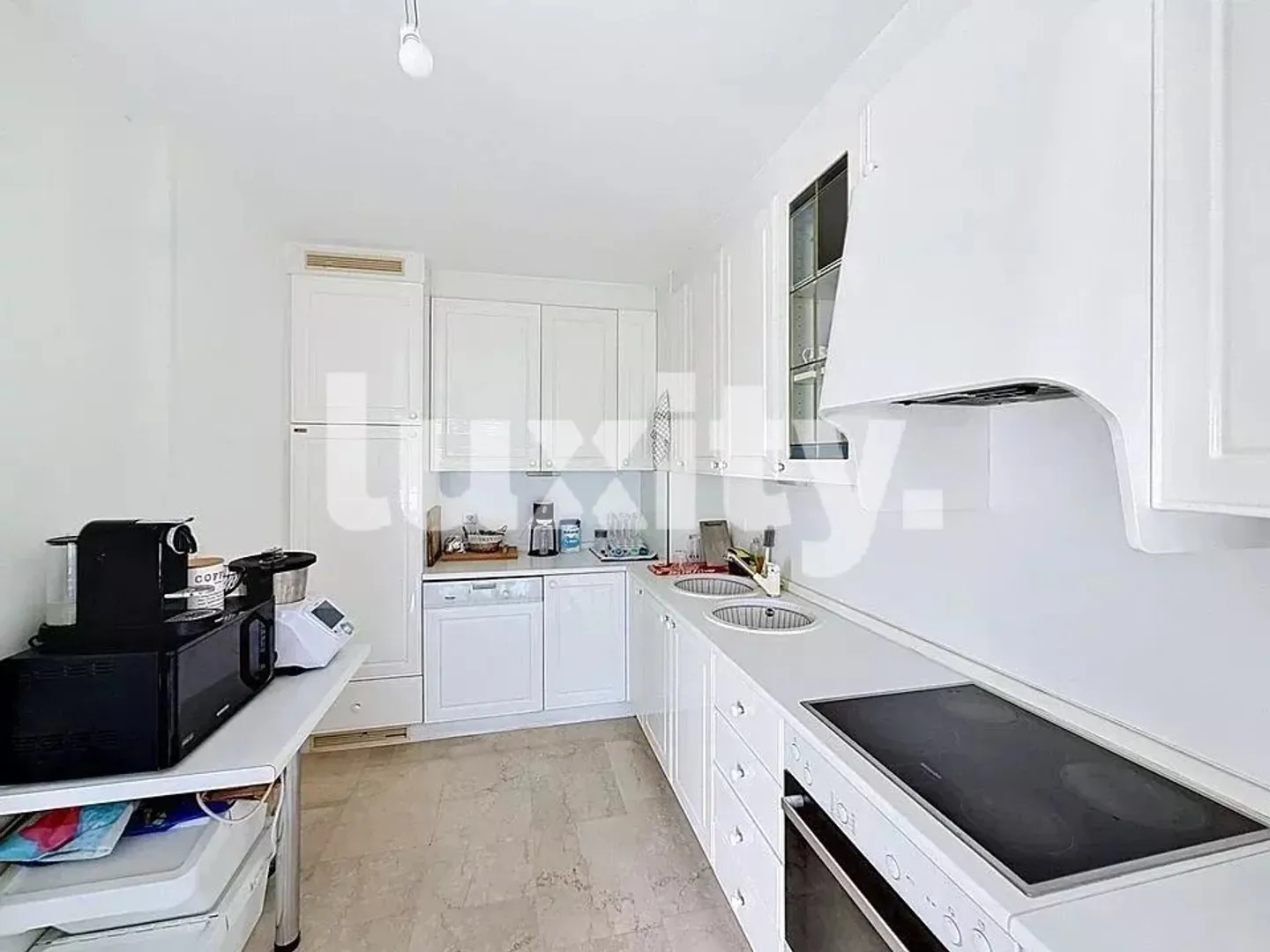 Spacious Apartment in Prangins - Photo 2 of 8