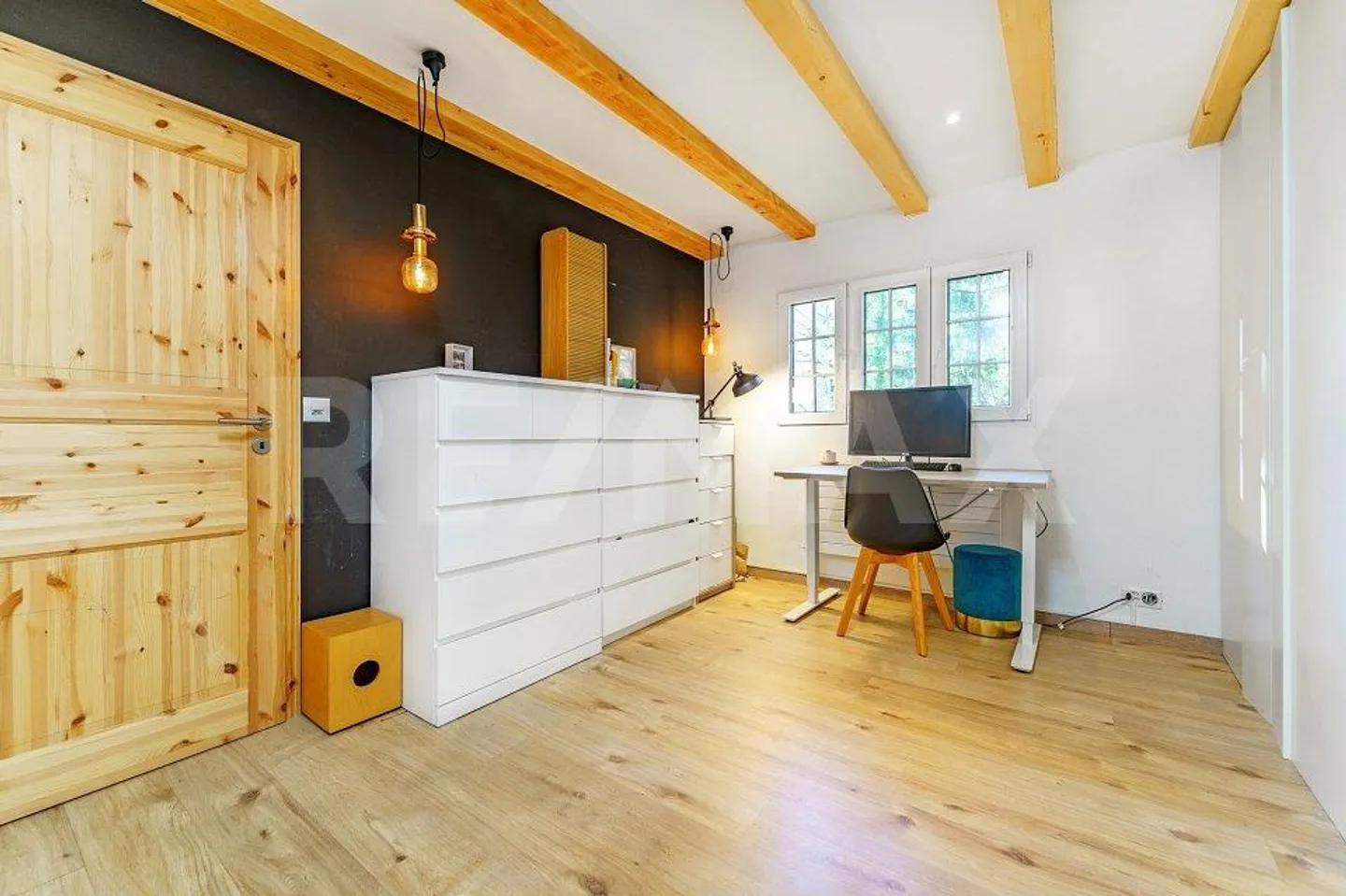 Charming Renovated Chalet - Photo 9 of 13