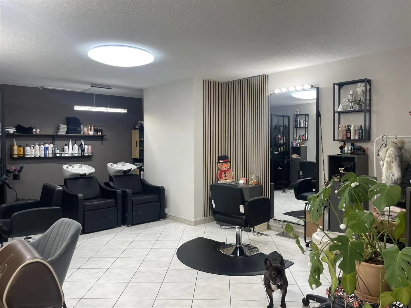 Arcade commerciale idéalement située - Photo 2 sur 5