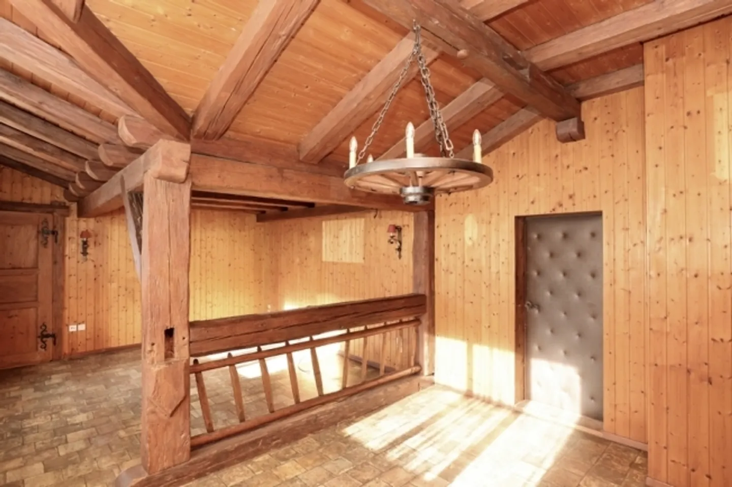 In vendita in campagna una semplice casa familiare da restaurare - Foto 4 di 15