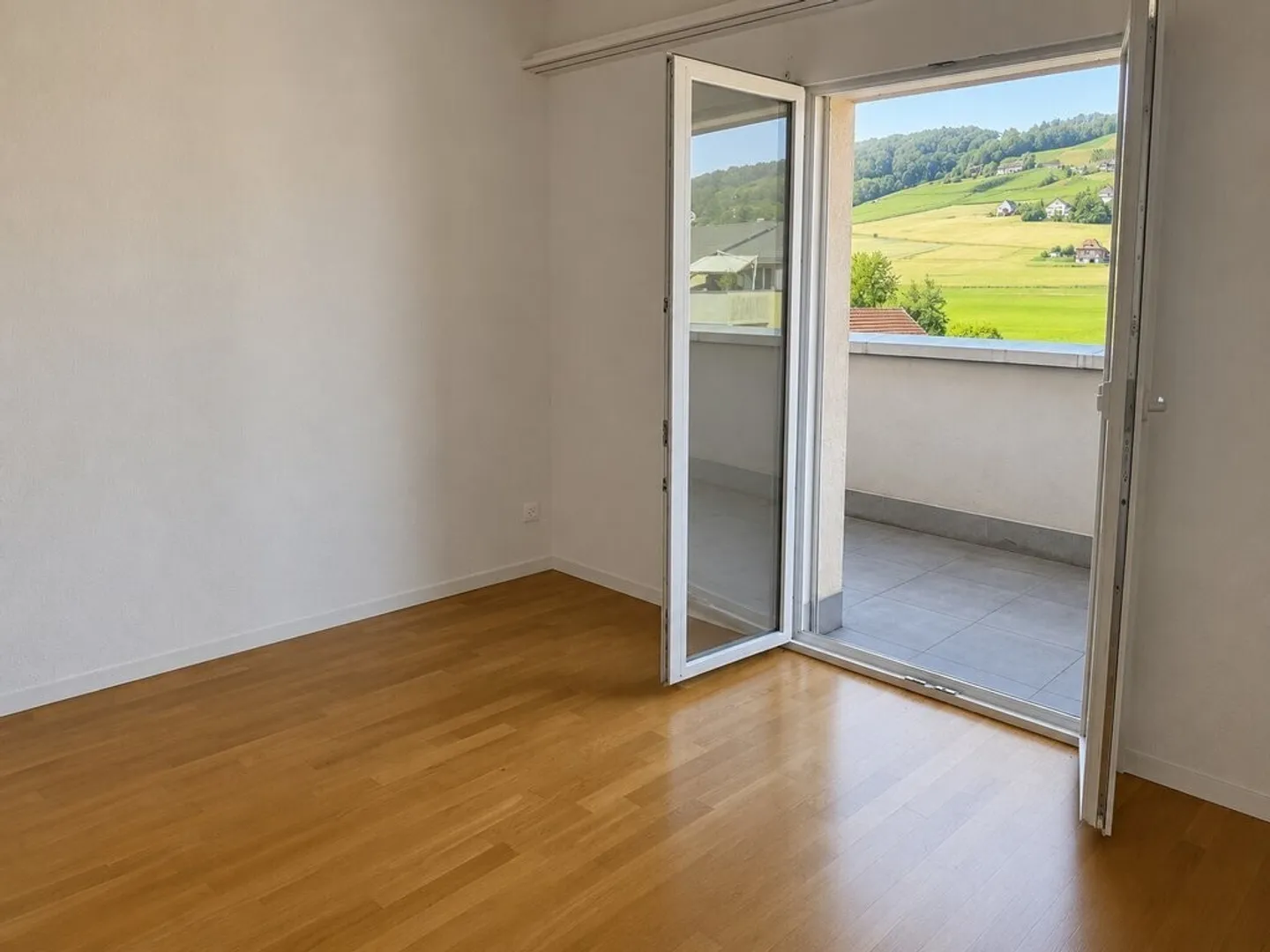 Living in a quiet location - Moving voucher included - Photo 8 of 11