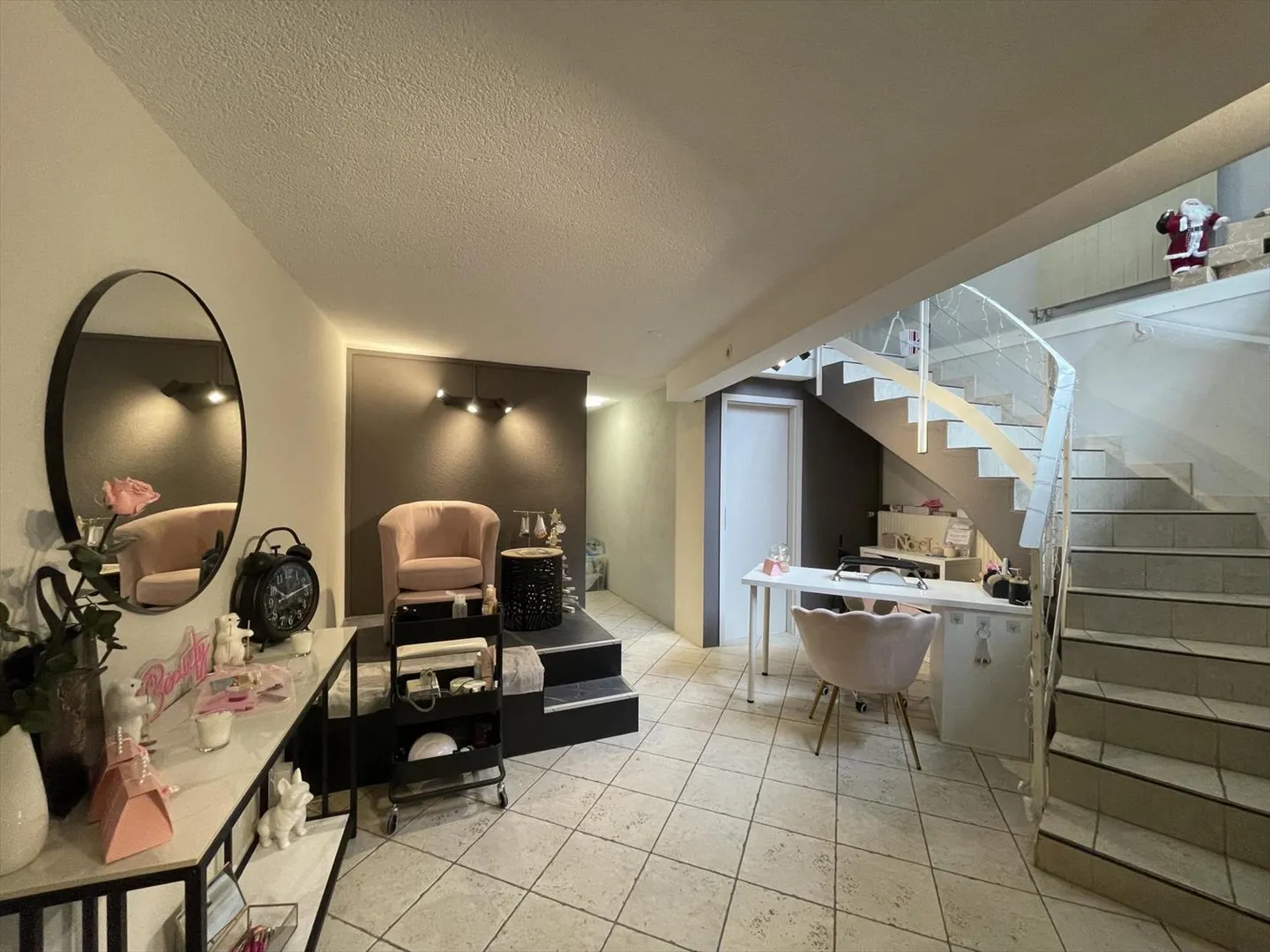 Arcade commerciale idéalement située - Photo 4 sur 5