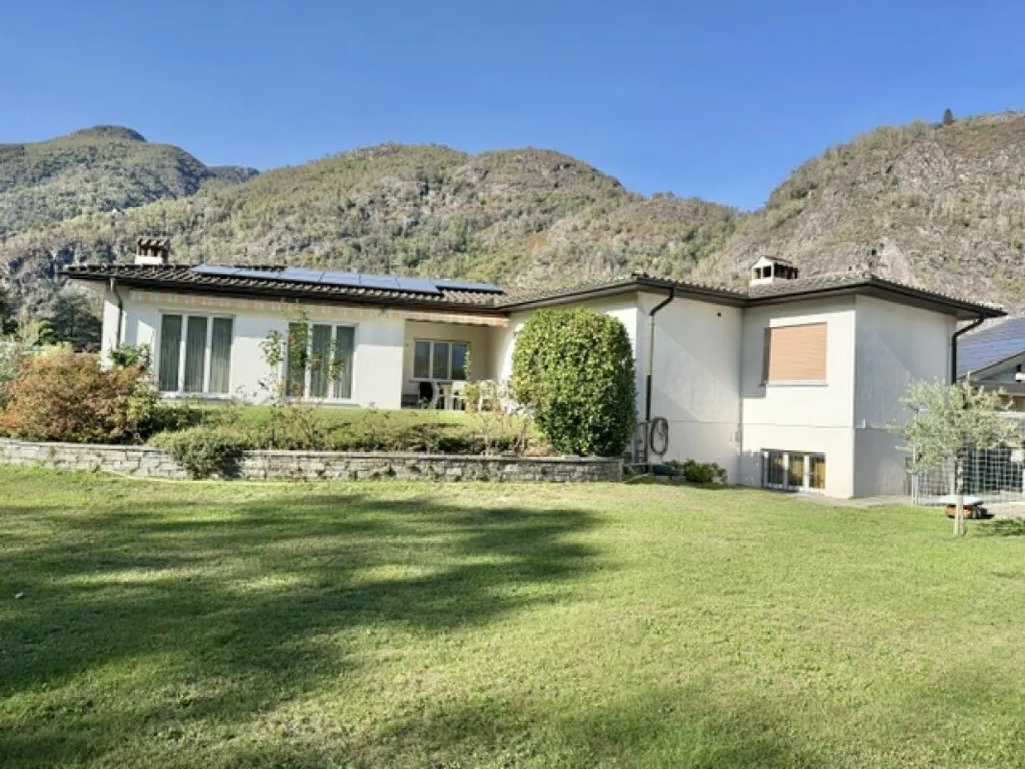 Charmantes Einfamilienhaus mit Garten - Foto 8 von 30