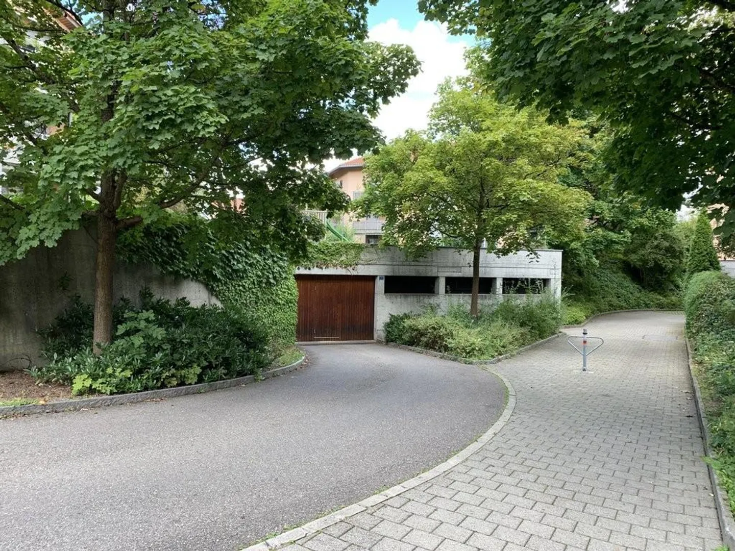 Einstellplatz nähe Bahnhof Belp - Foto 1 von 2