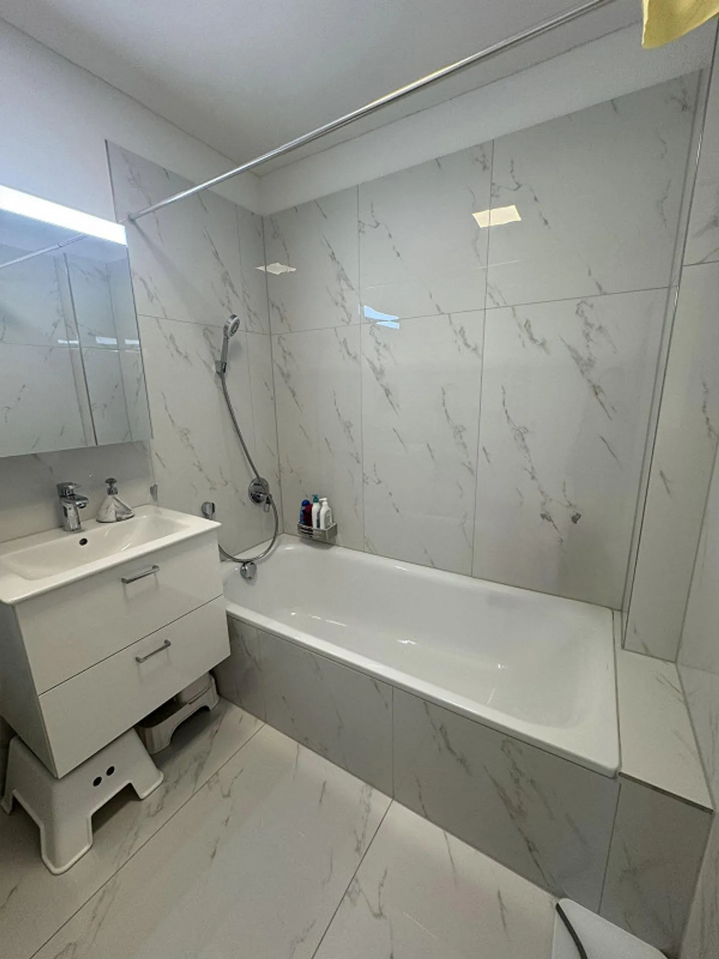 Vivere centrale e inondato di luce - Foto 10 di 11