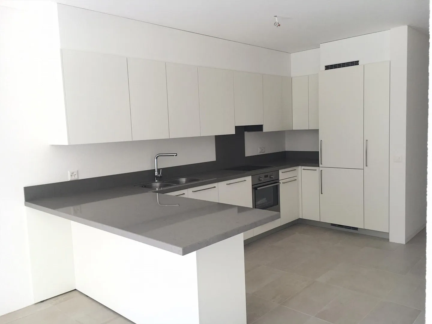 À louer appartement de 4,5 pièces à Giubiasco - Photo 1 sur 5