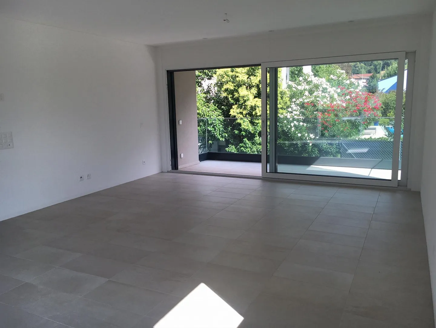 À louer appartement de 4,5 pièces à Giubiasco - Photo 2 sur 5