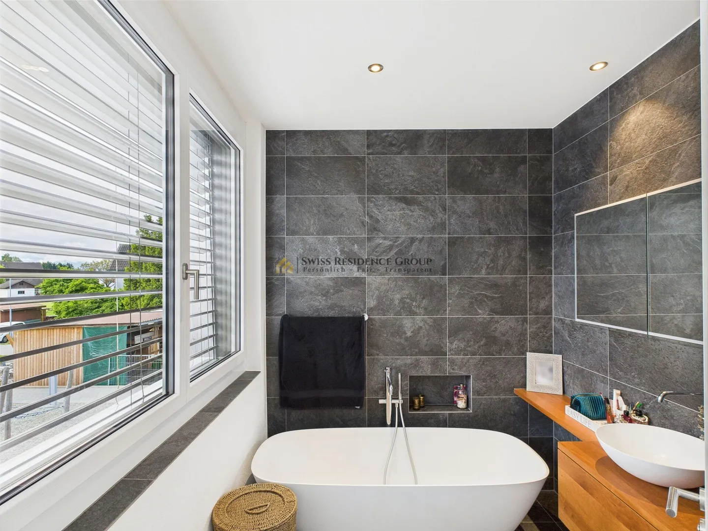 Appartamento esclusivo di 3,5 stanze - Stile, comfort e vista panoramica - Foto 9 di 13
