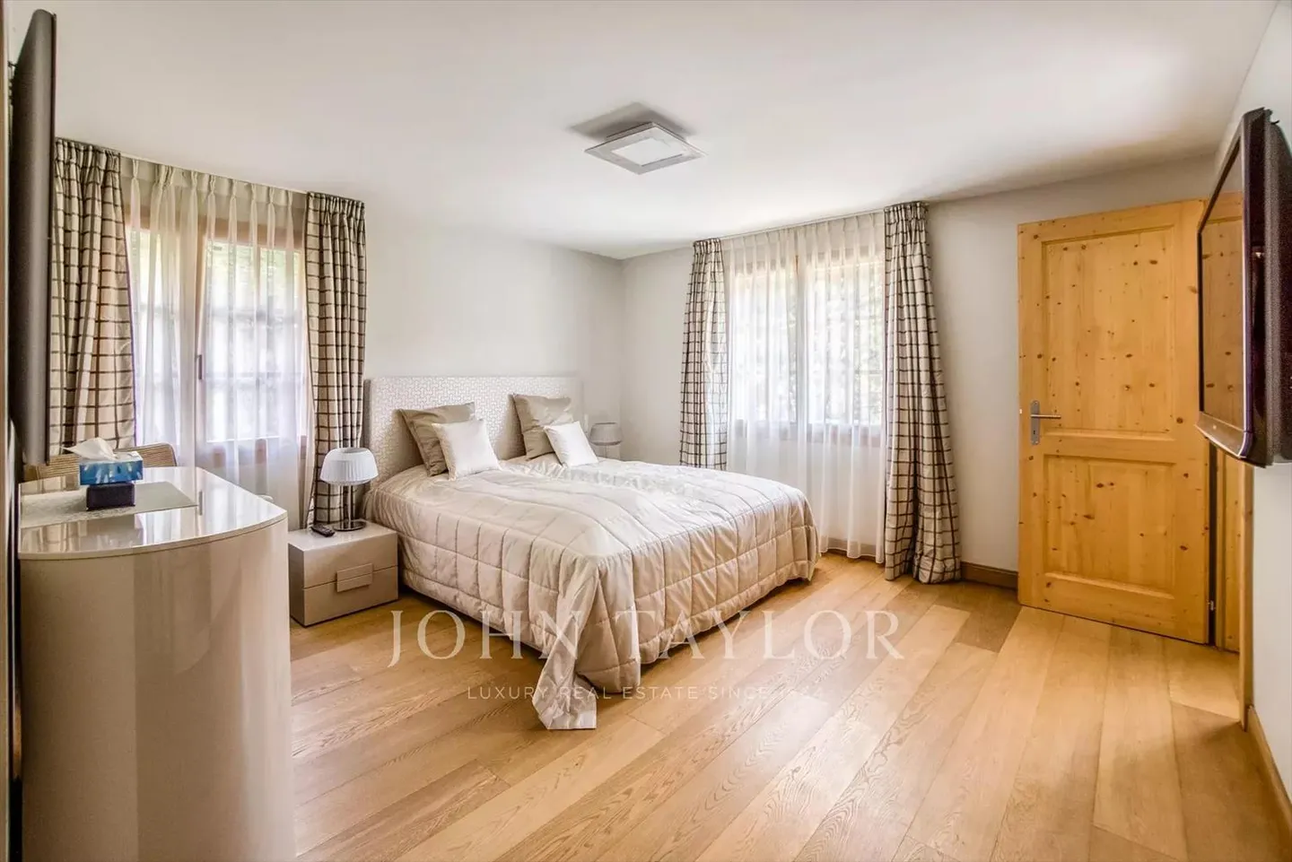 CO-EXCLUSIF! Magnifique chalet familial avec vue panoramique sur la montagne - Photo 8 sur 13