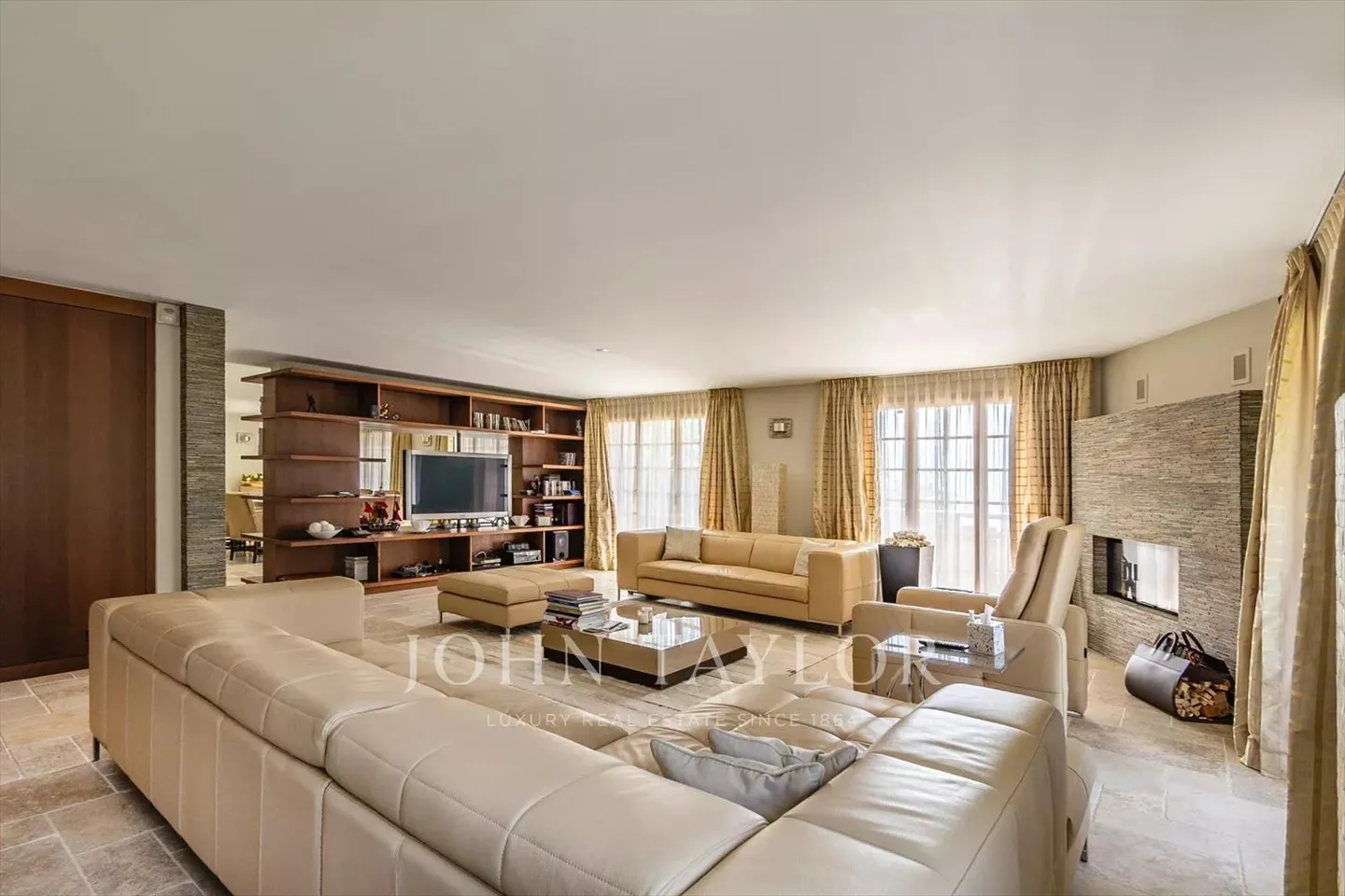 CO-EXCLUSIF! Magnifique chalet familial avec vue panoramique sur la montagne - Photo 11 sur 13