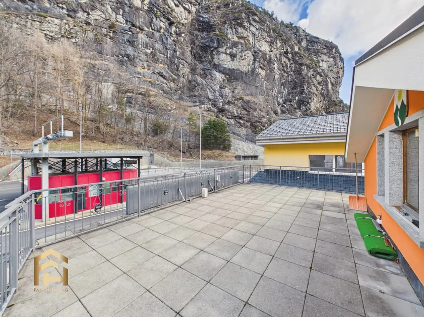 Proprietà multifamiliare unica a Gondo - Foto 10 di 13