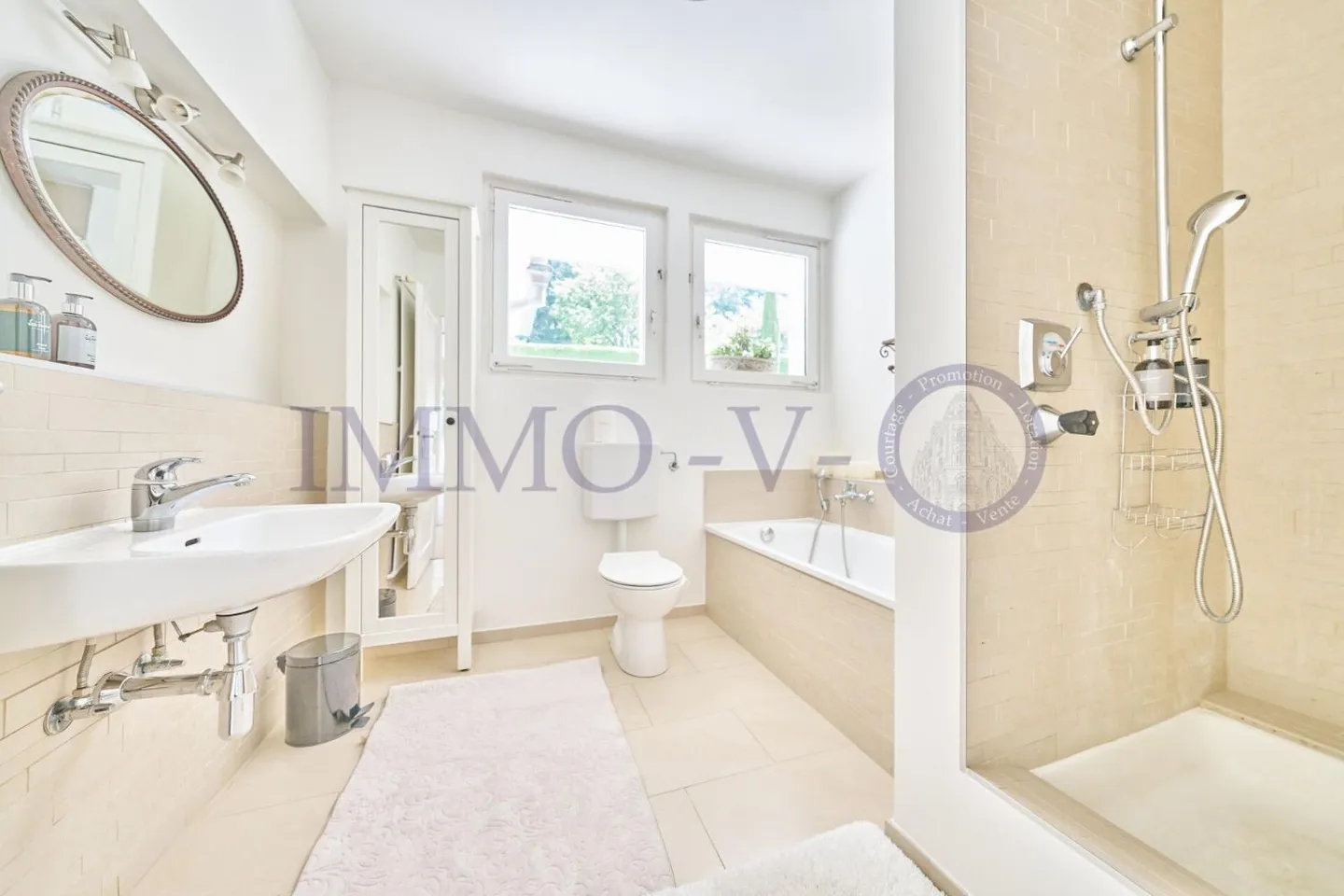 PRESTIGIO CON PISCINA E VISTA PANORAMICA - ARREDATO - Foto 12 di 13