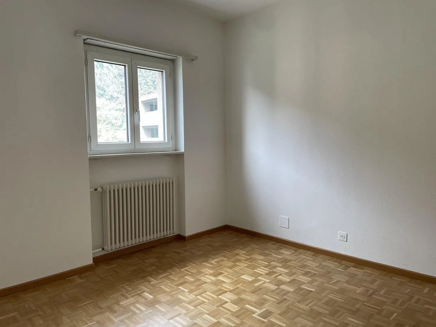 APPARTAMENTO 2.5 LOCALI AL QUARTO ED ULTIMO PIANO - Foto 6 di 8