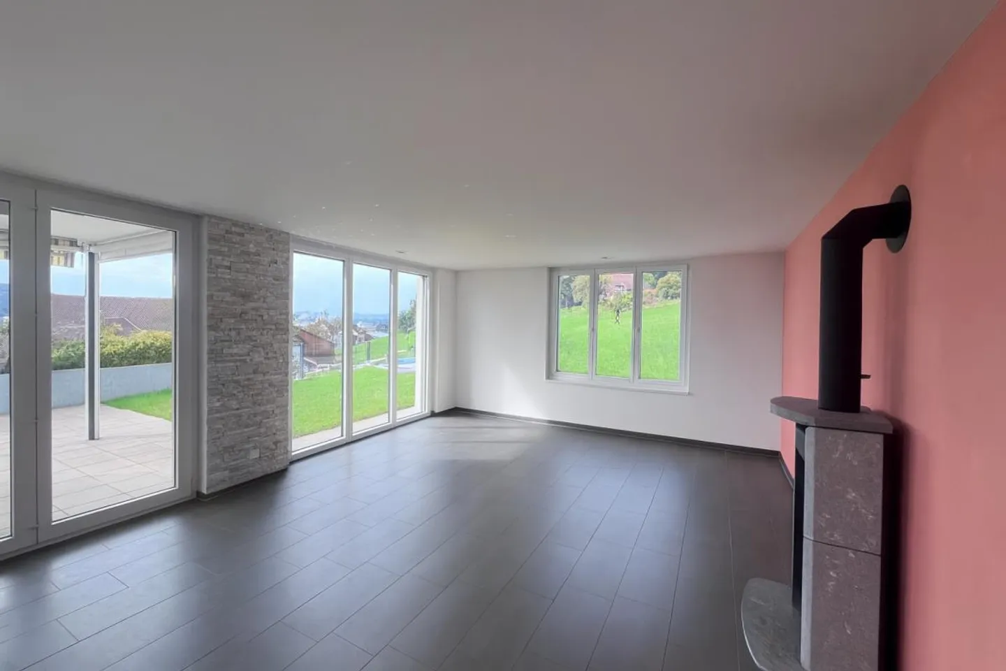 Dream Residence on the Edge of the City - Photo 5 of 18