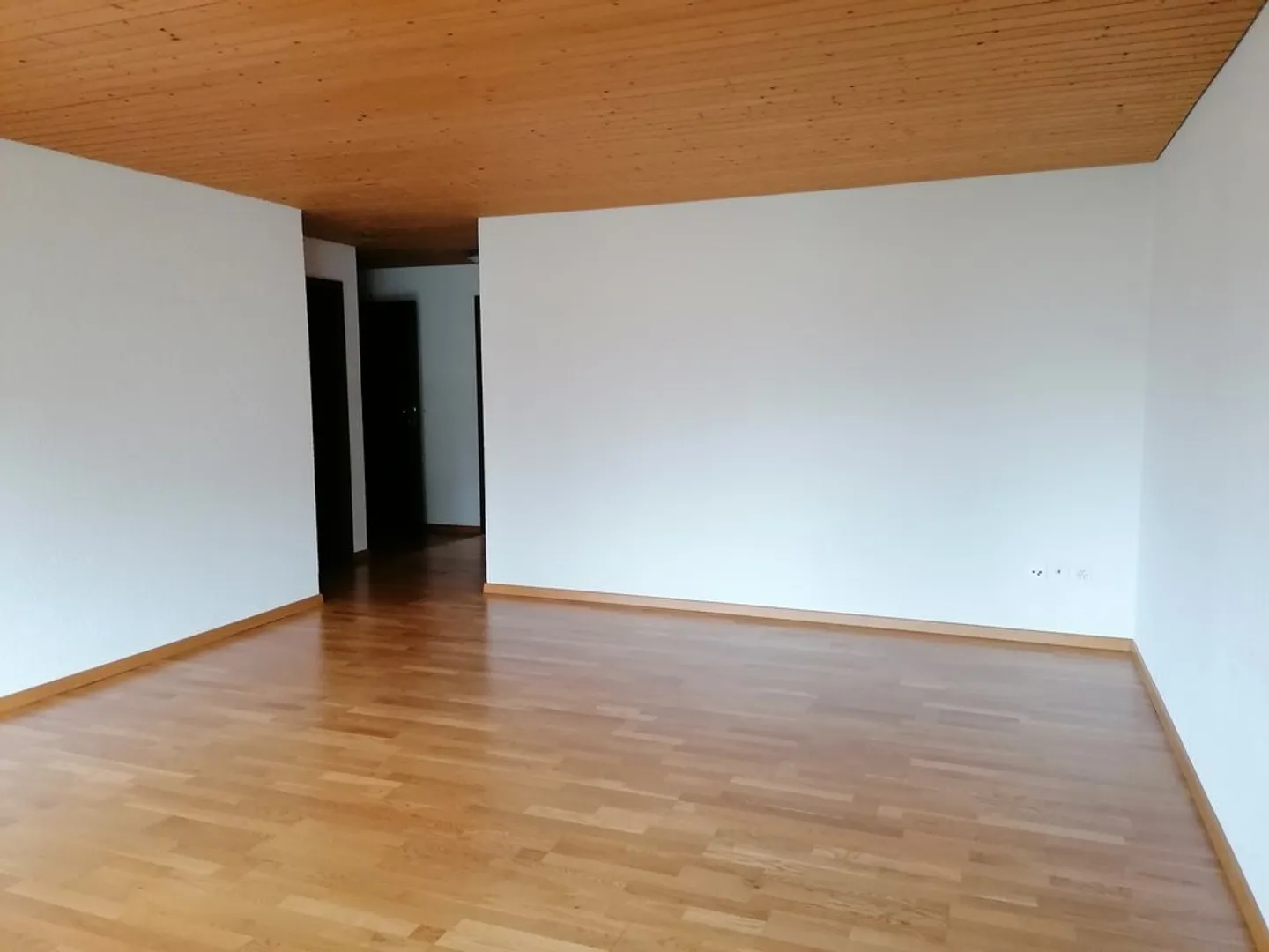 Wohlfühloase nächst Bahnhof Hasle b. Burgdorf! - Foto 2 von 11