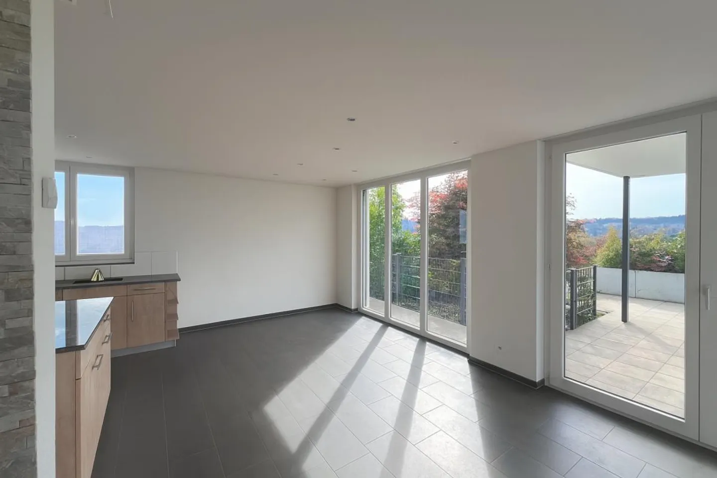 Dream Residence on the Edge of the City - Photo 4 of 18