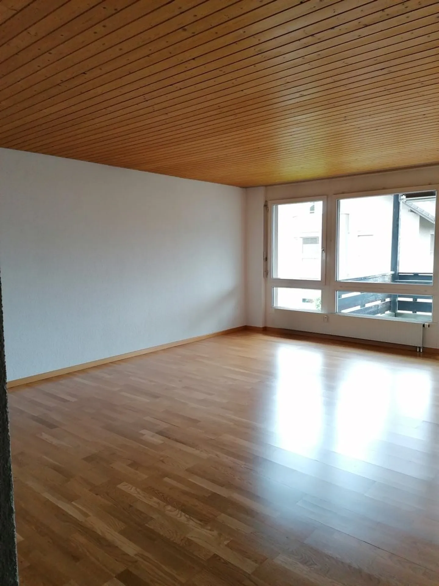 Wohlfühloase nächst Bahnhof Hasle b. Burgdorf! - Foto 3 von 11