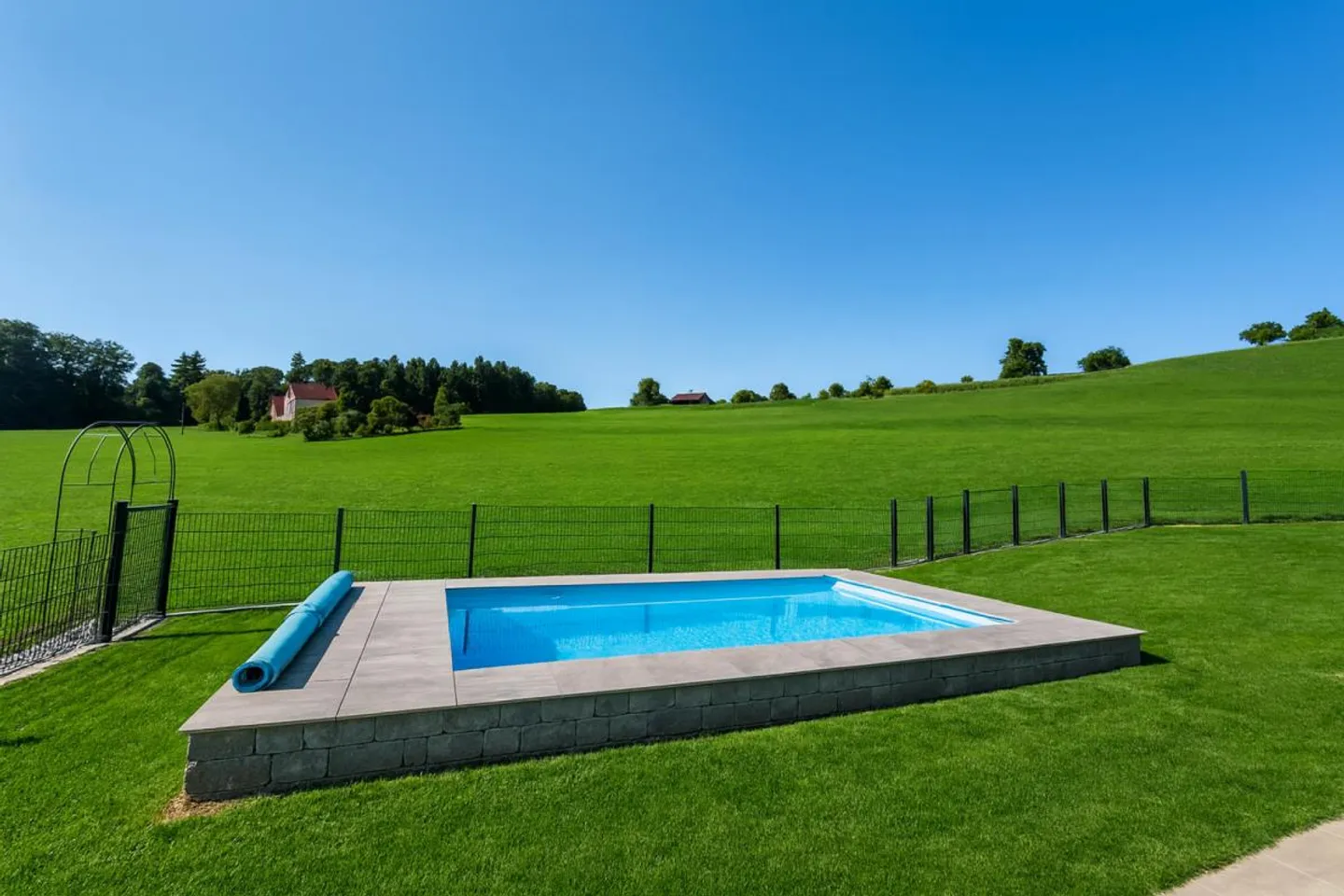 Dream Residence on the Edge of the City - Photo 15 of 18