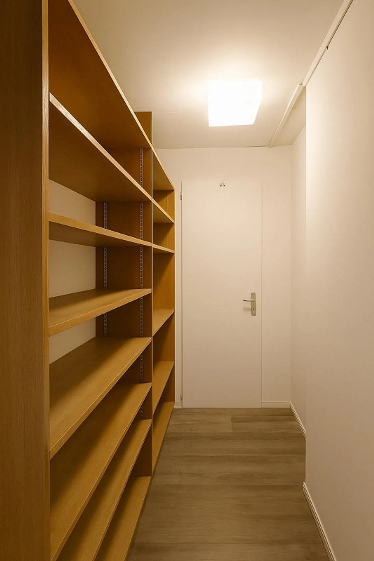 Kiosk / Verkaufsraum in zentraler Lage in Münsingen zu vermieten - Foto 3 von 4