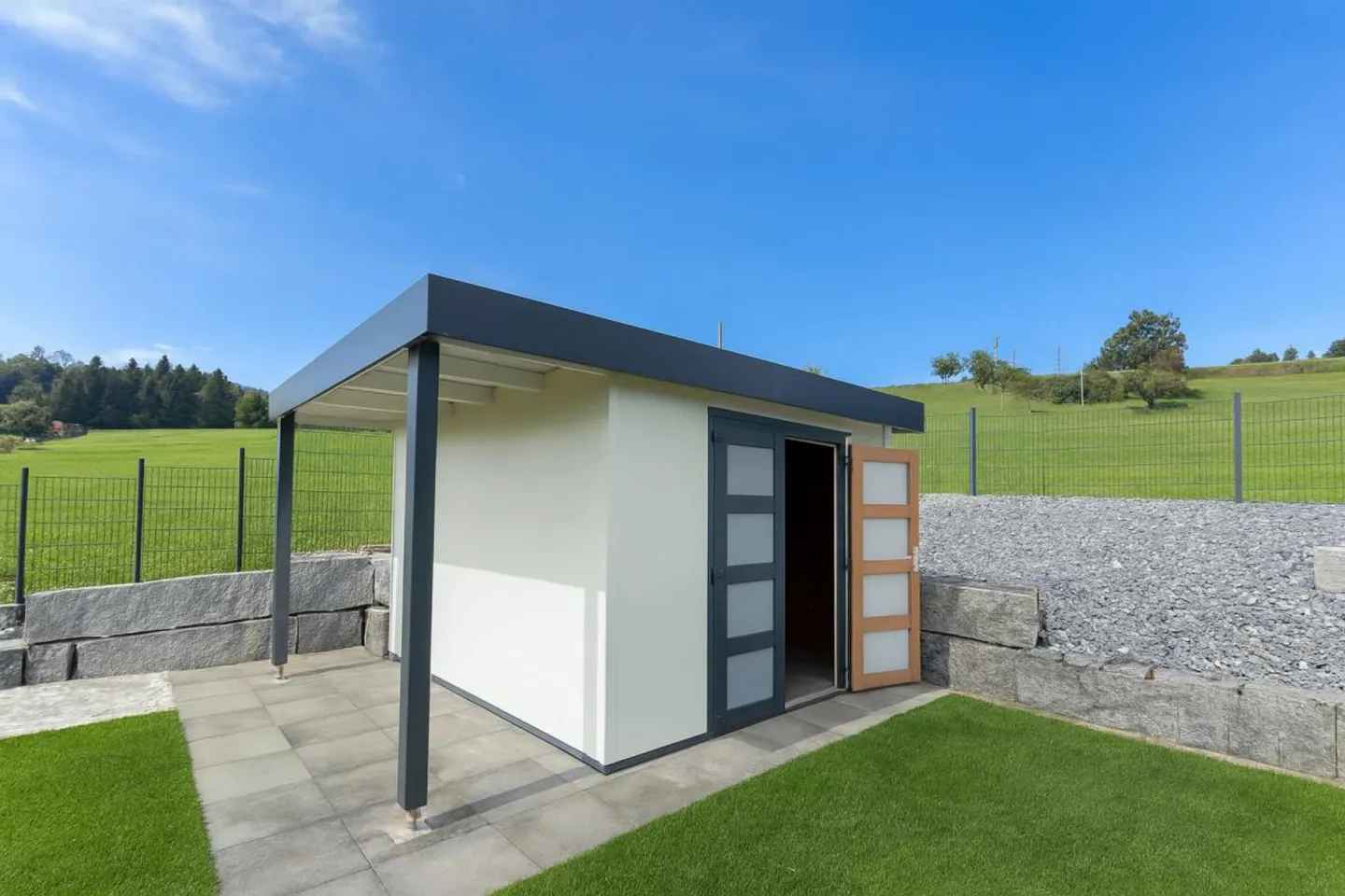 Dream Residence on the Edge of the City - Photo 16 of 18