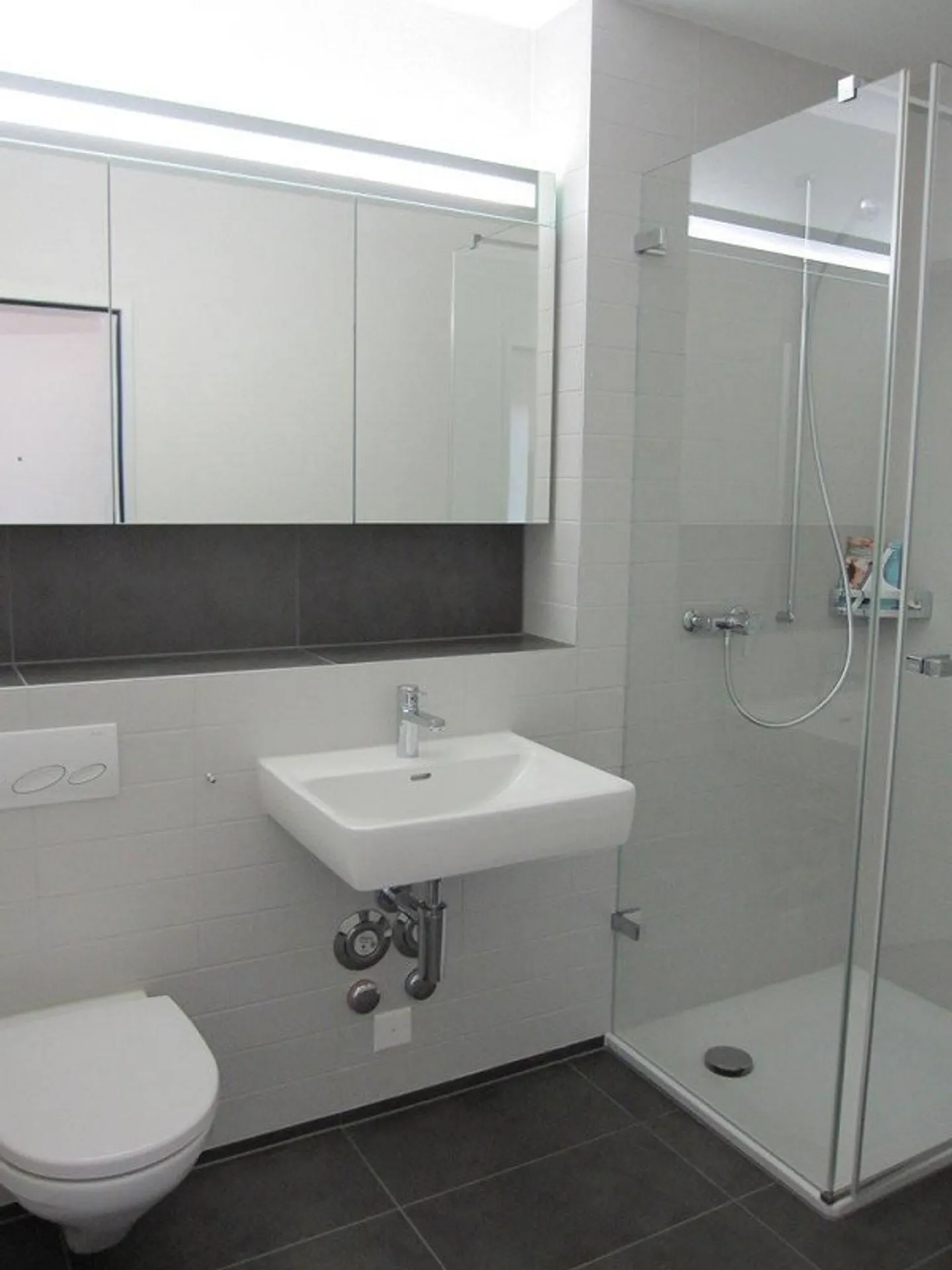 Appartamento moderno vicino a WestSide - Foto 3 di 4