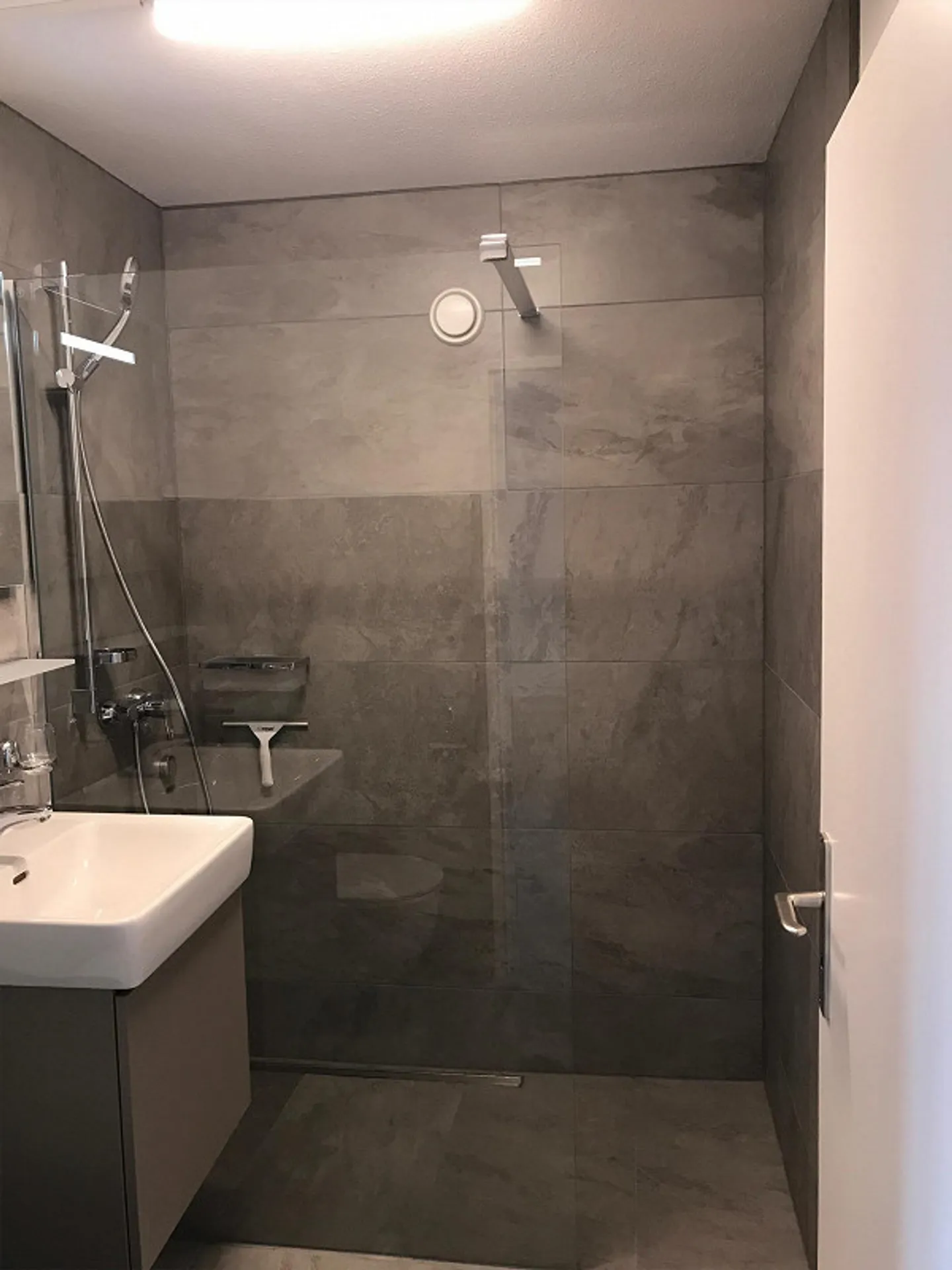 Sonnige sanierte Wohnung - Foto 2 von 15