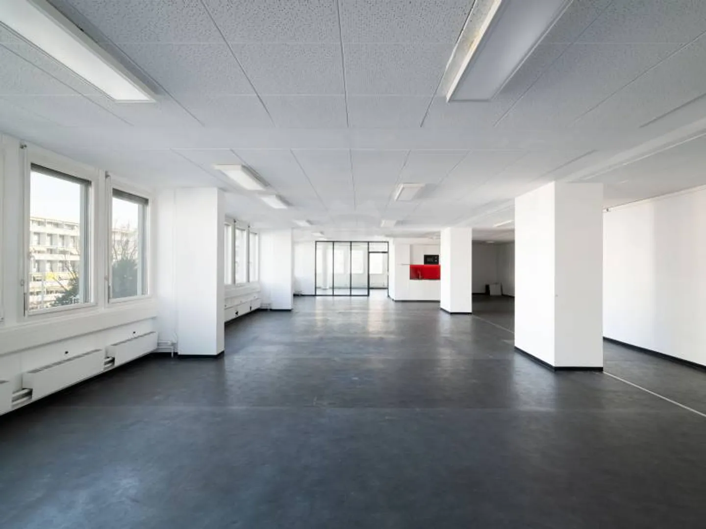 Large Offices - Les Acacias - Photo 3 of 11