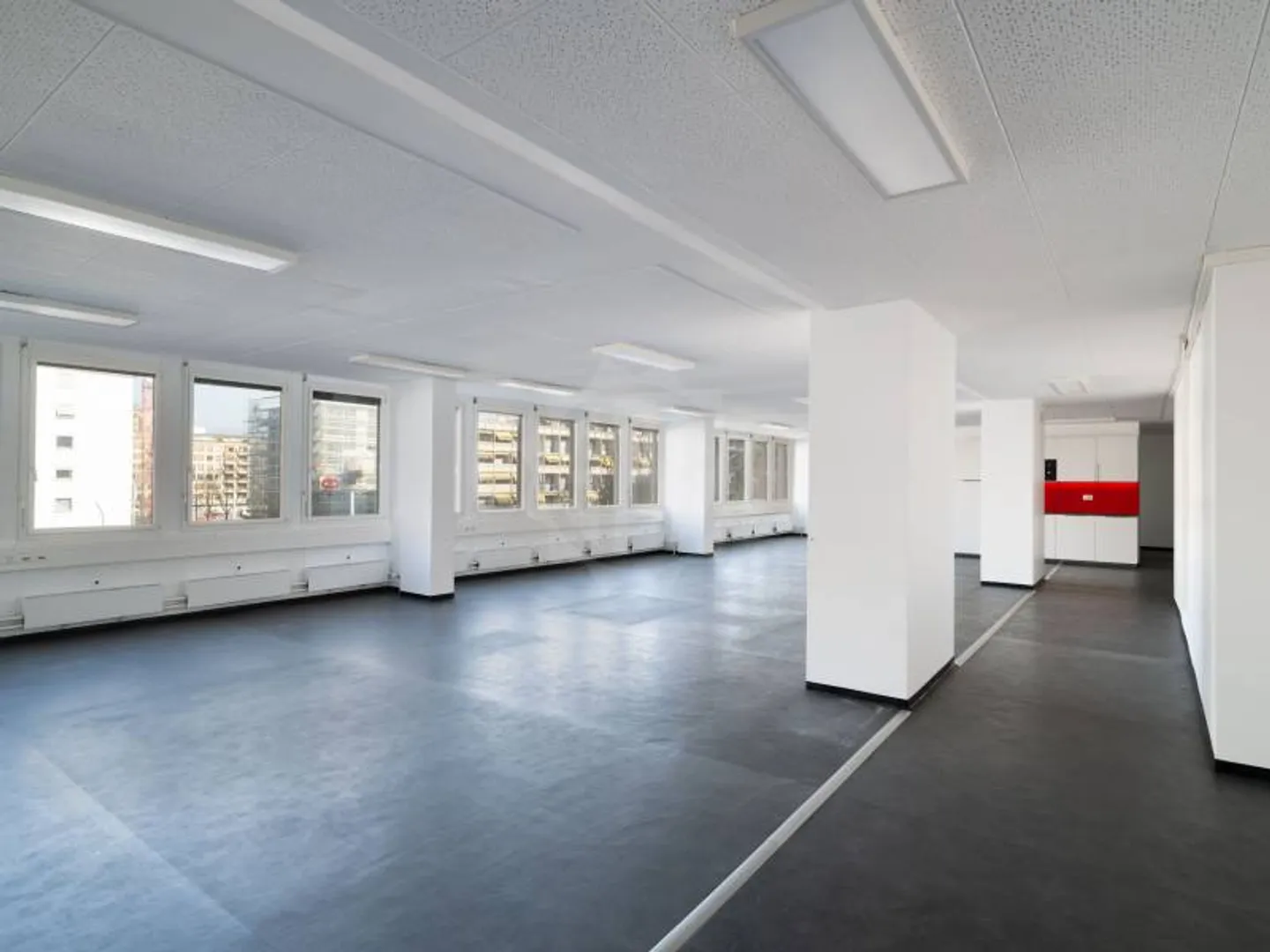 Large Offices - Les Acacias - Photo 4 of 11