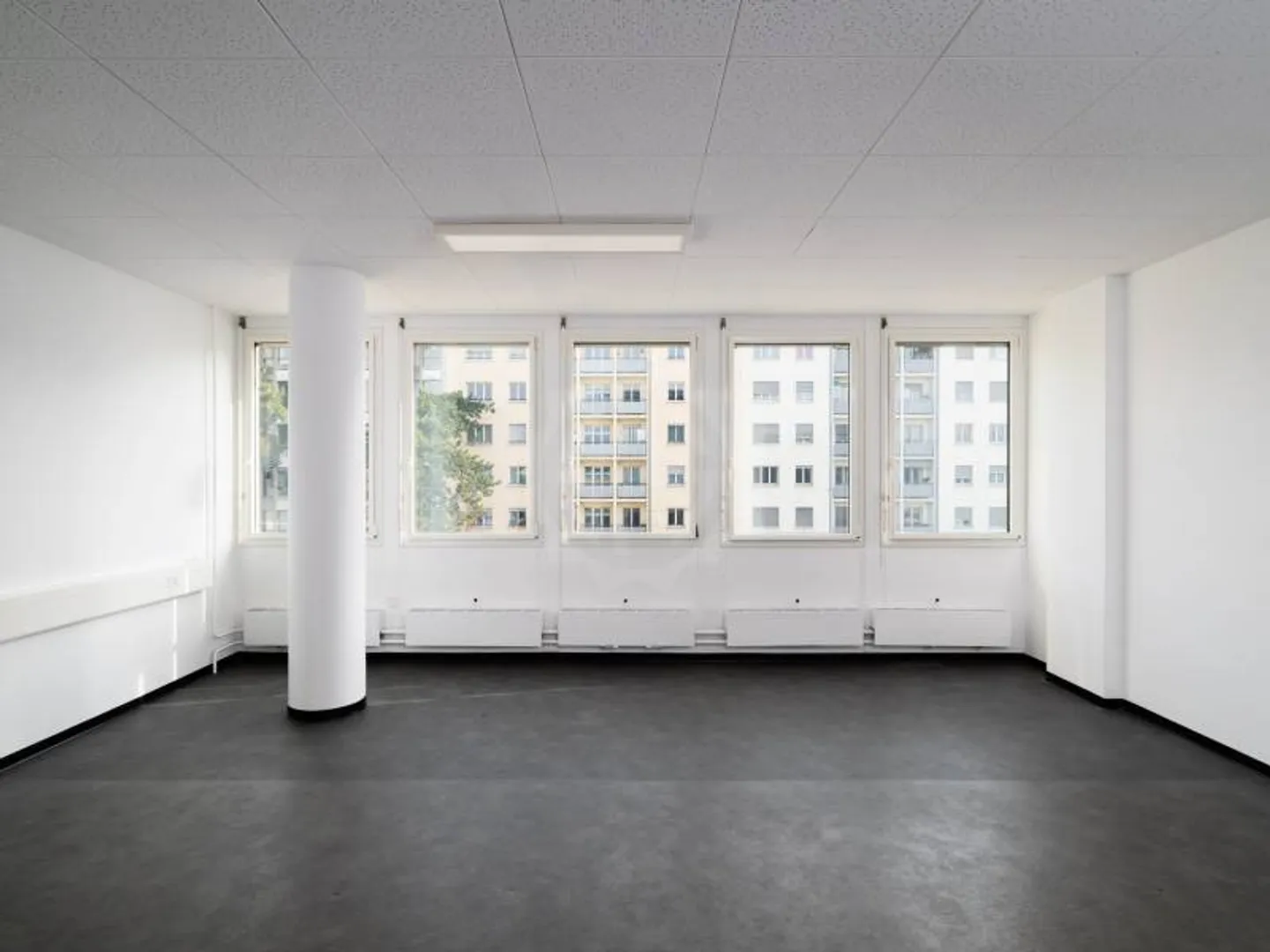 Large Offices - Les Acacias - Photo 7 of 11