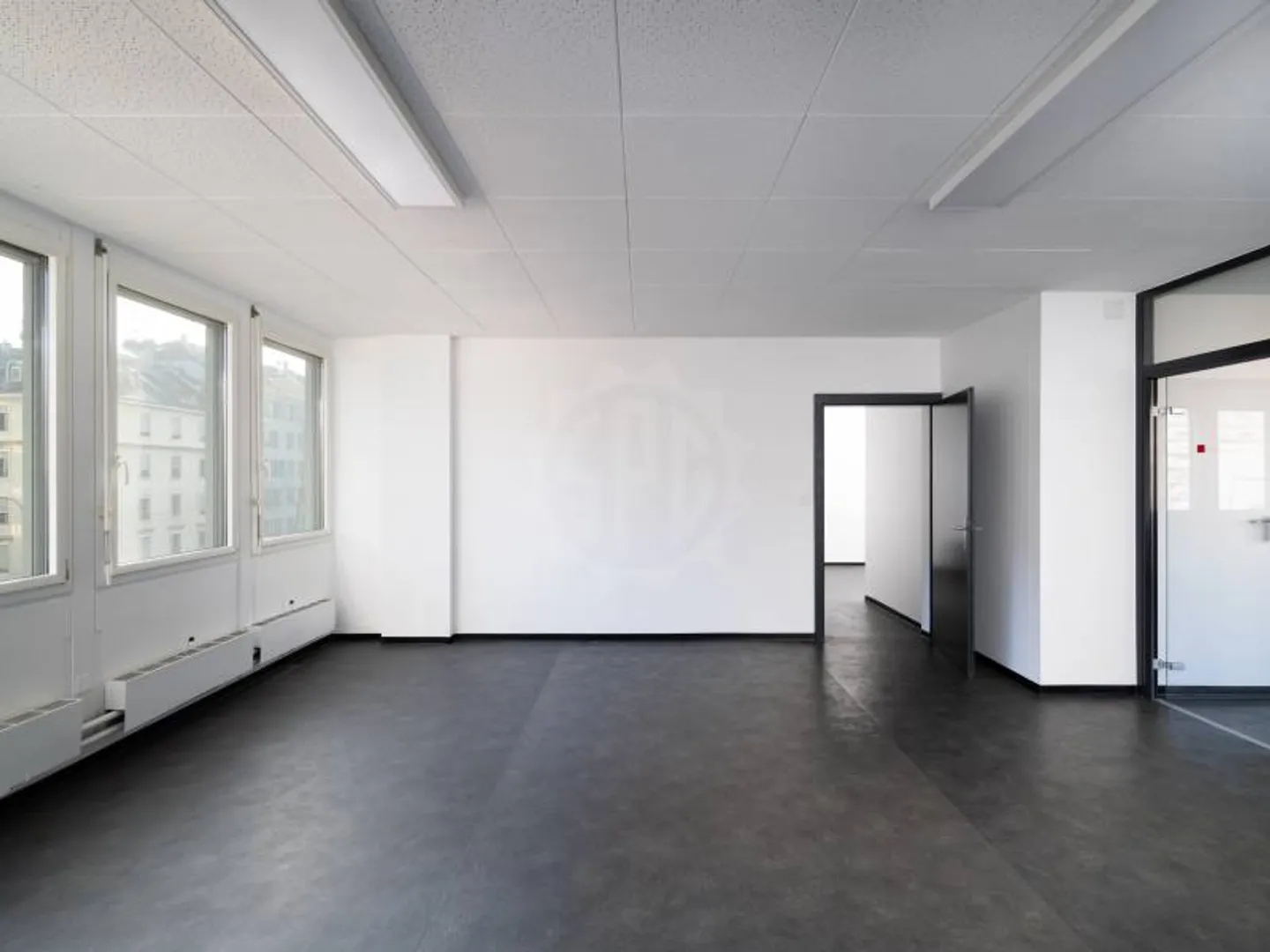 Large Offices - Les Acacias - Photo 8 of 11