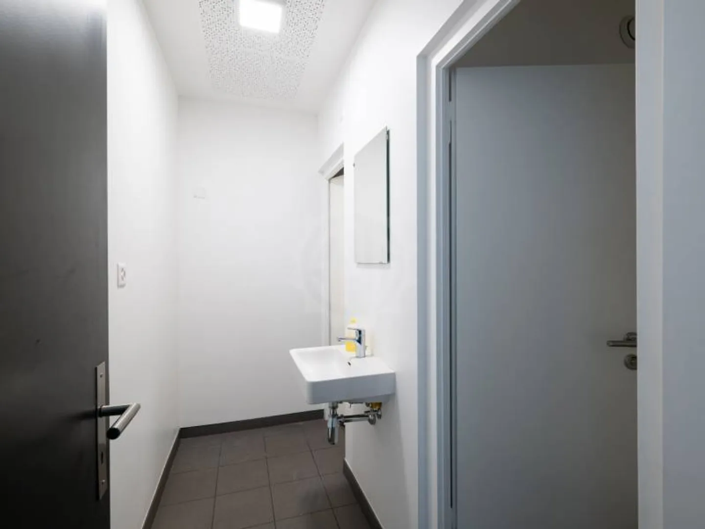 Large Offices - Les Acacias - Photo 11 of 11