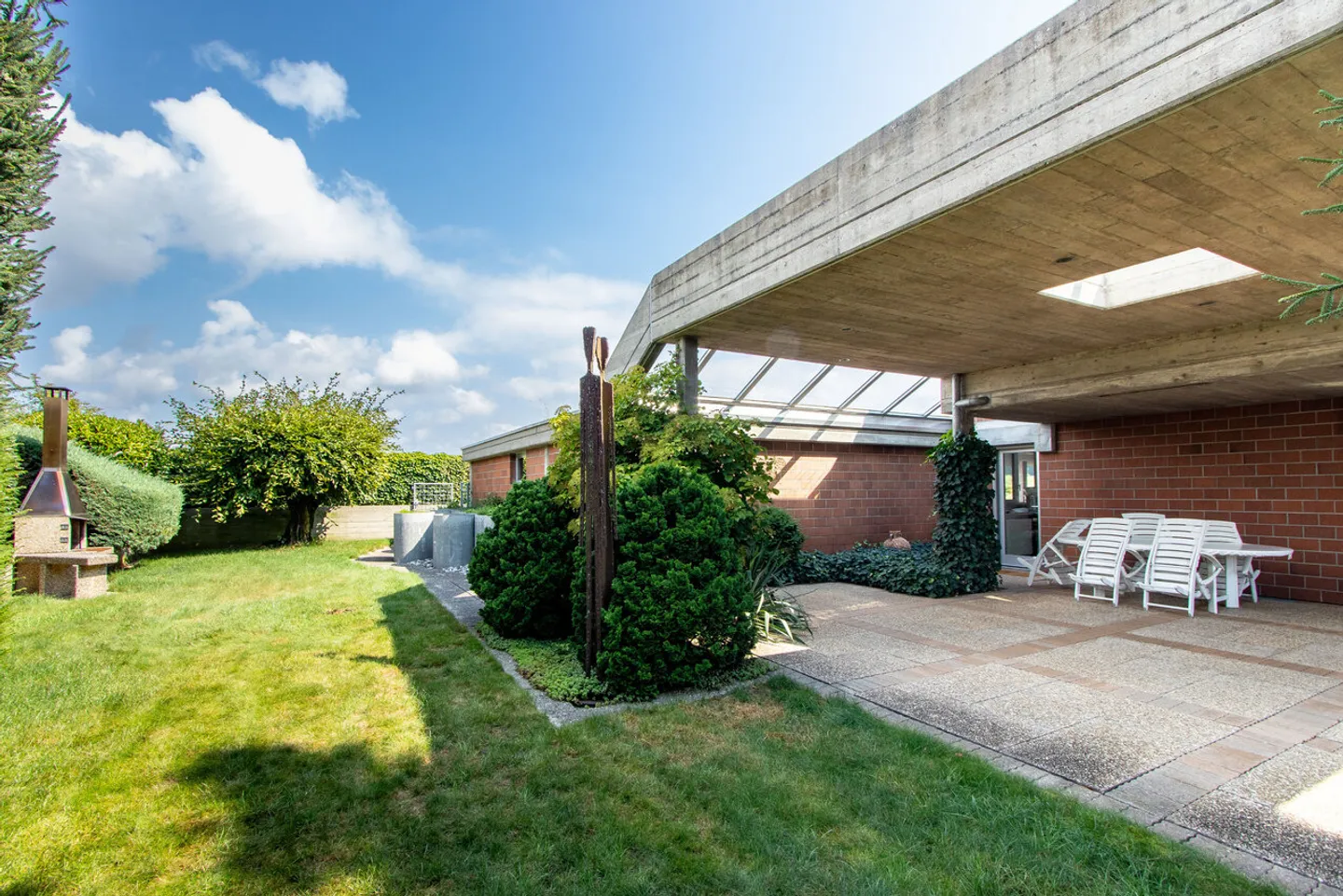 Spaziosa casa unifamiliare di 7,5 stanze con vita discreta e vista panoramica - Foto 3 di 27