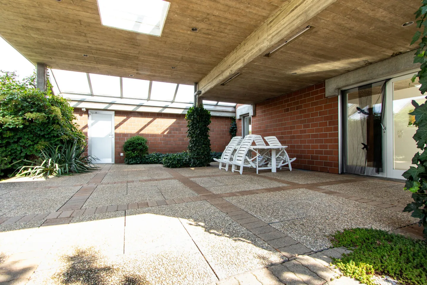 Spaziosa casa unifamiliare di 7,5 stanze con vita discreta e vista panoramica - Foto 4 di 27