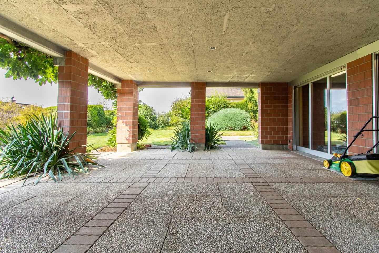 Spaziosa casa unifamiliare di 7,5 stanze con vita discreta e vista panoramica - Foto 7 di 27