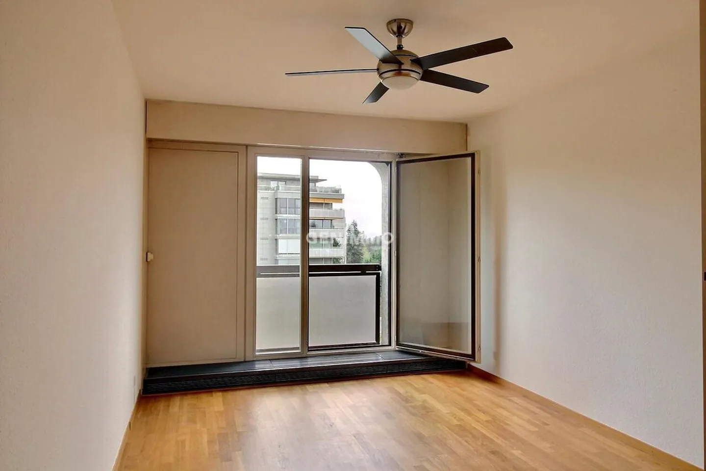 Apartment for rent - Photo 5 of 5