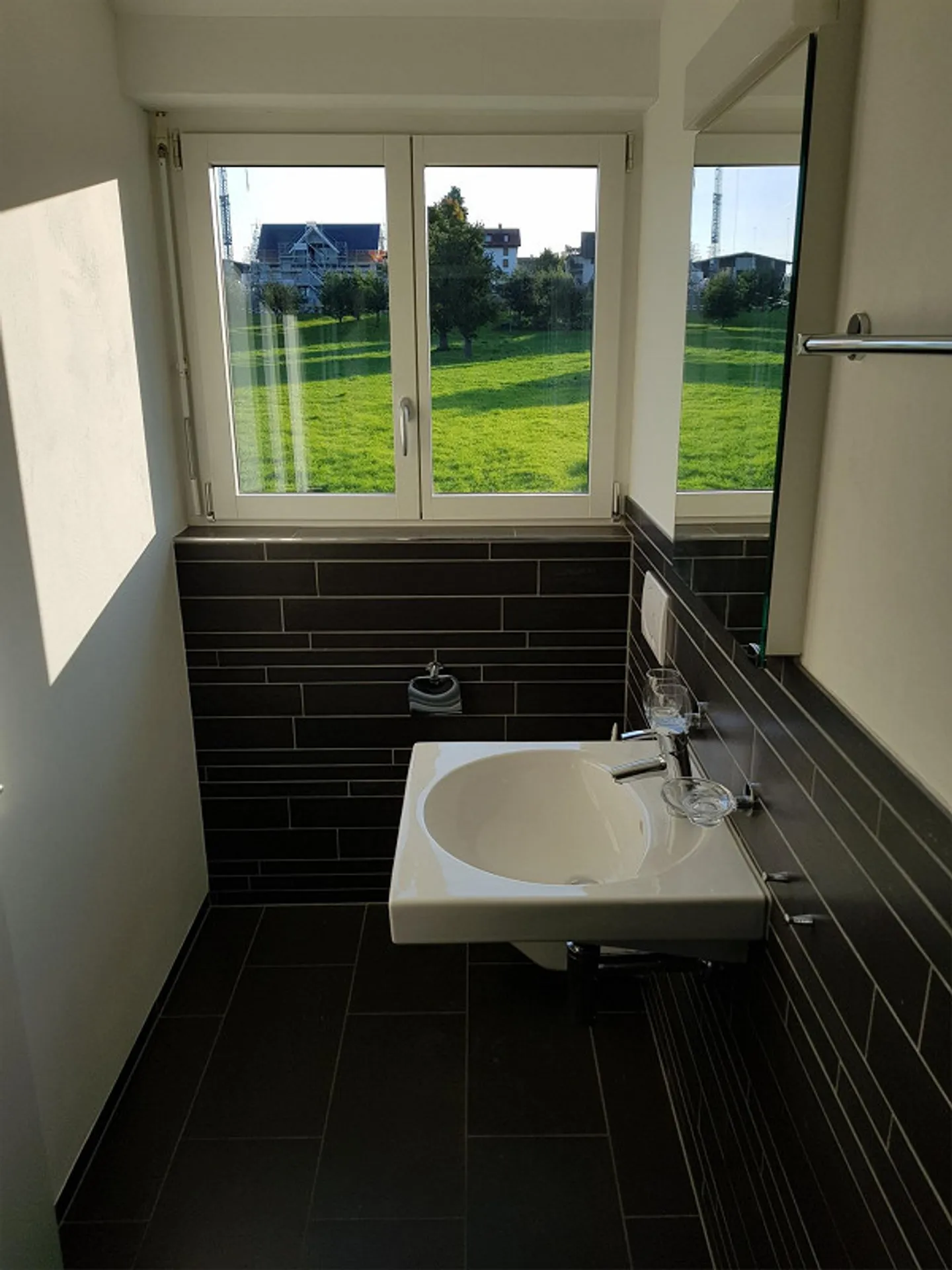 Appartement sous les toits de 4,5 pièces cherche nouveau locataire - Photo 8 sur 15