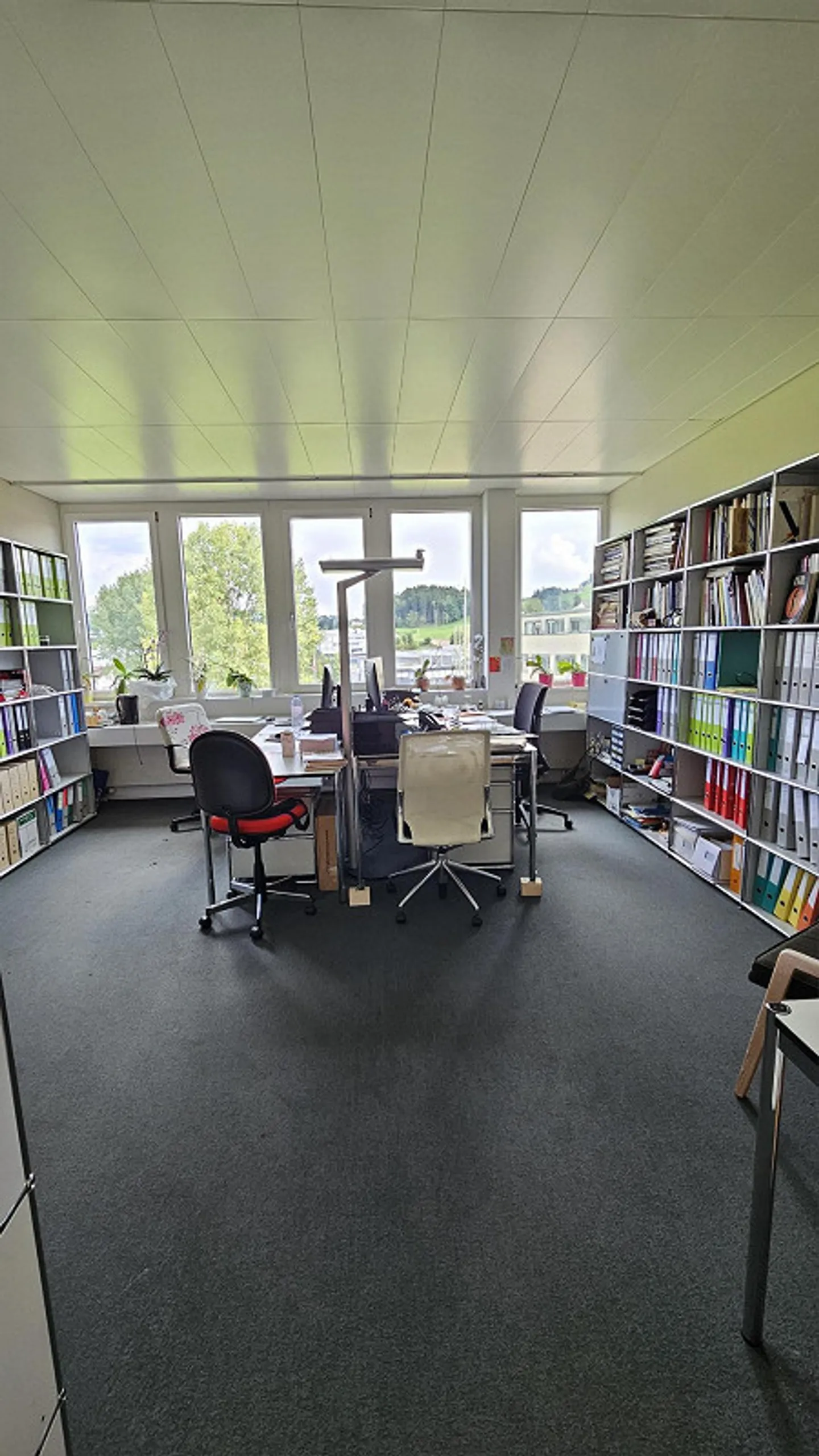 Modern Offices with Good Transport Links - Photo 4 of 5