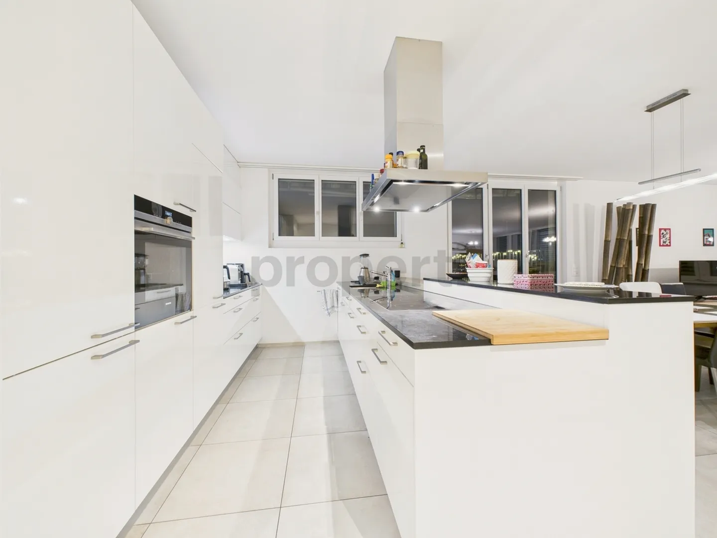 WG room in a modern apartment with large terrace centrally located in Zurich for a limited period of 2 years - Photo 5 of 11