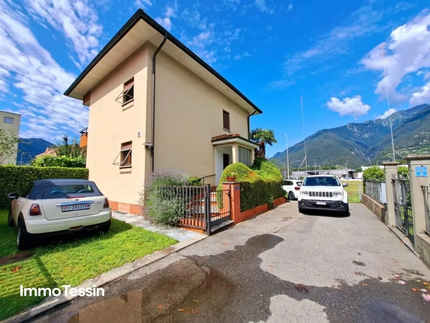 Villa spaziosa e affascinante, un'oasi di calma nel cuore di Giubiasco... - Foto 5 di 13