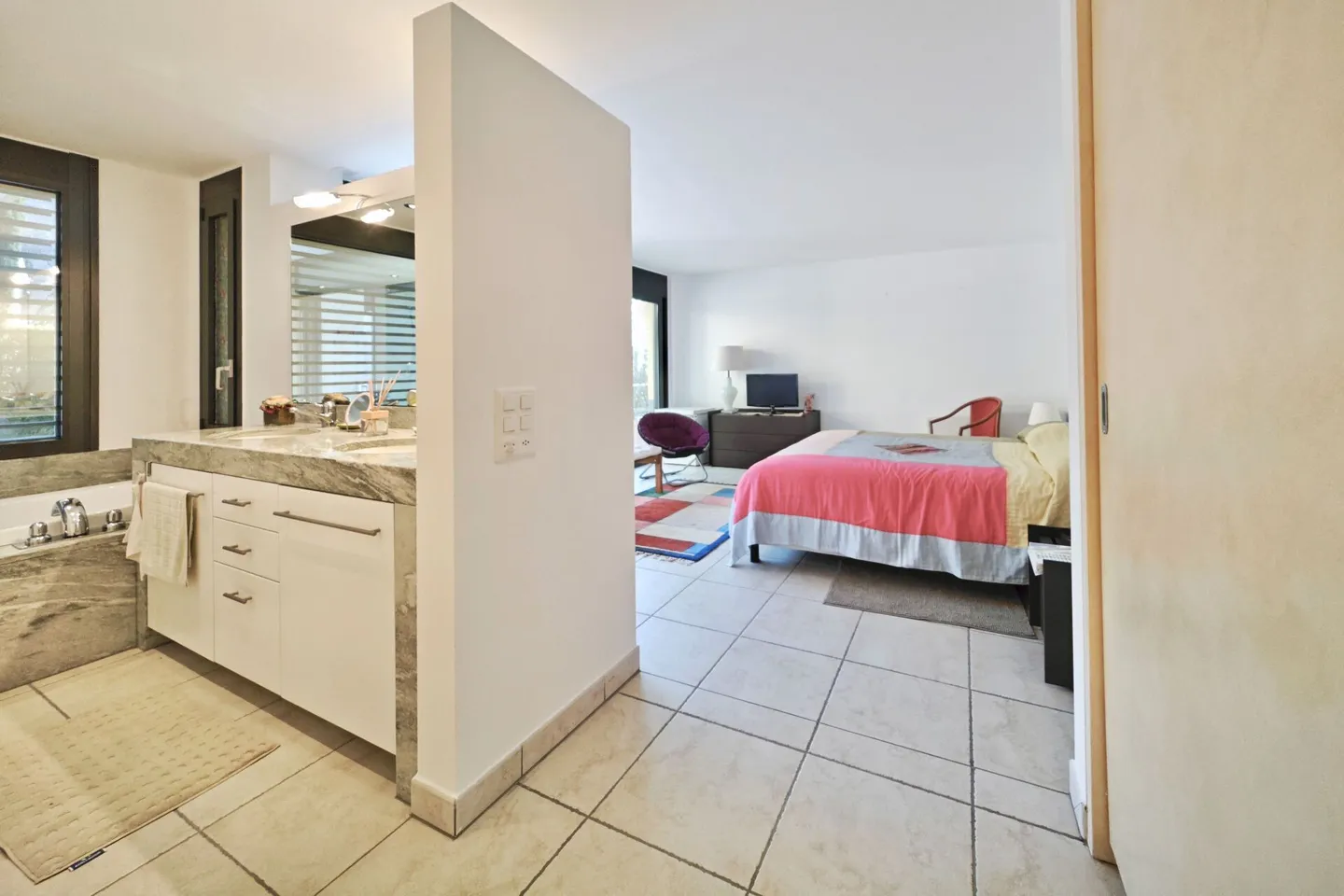 Lugano: Villenartiges Anwesen mit Pool, Garten und privatem Rustico - Foto 12 di 15