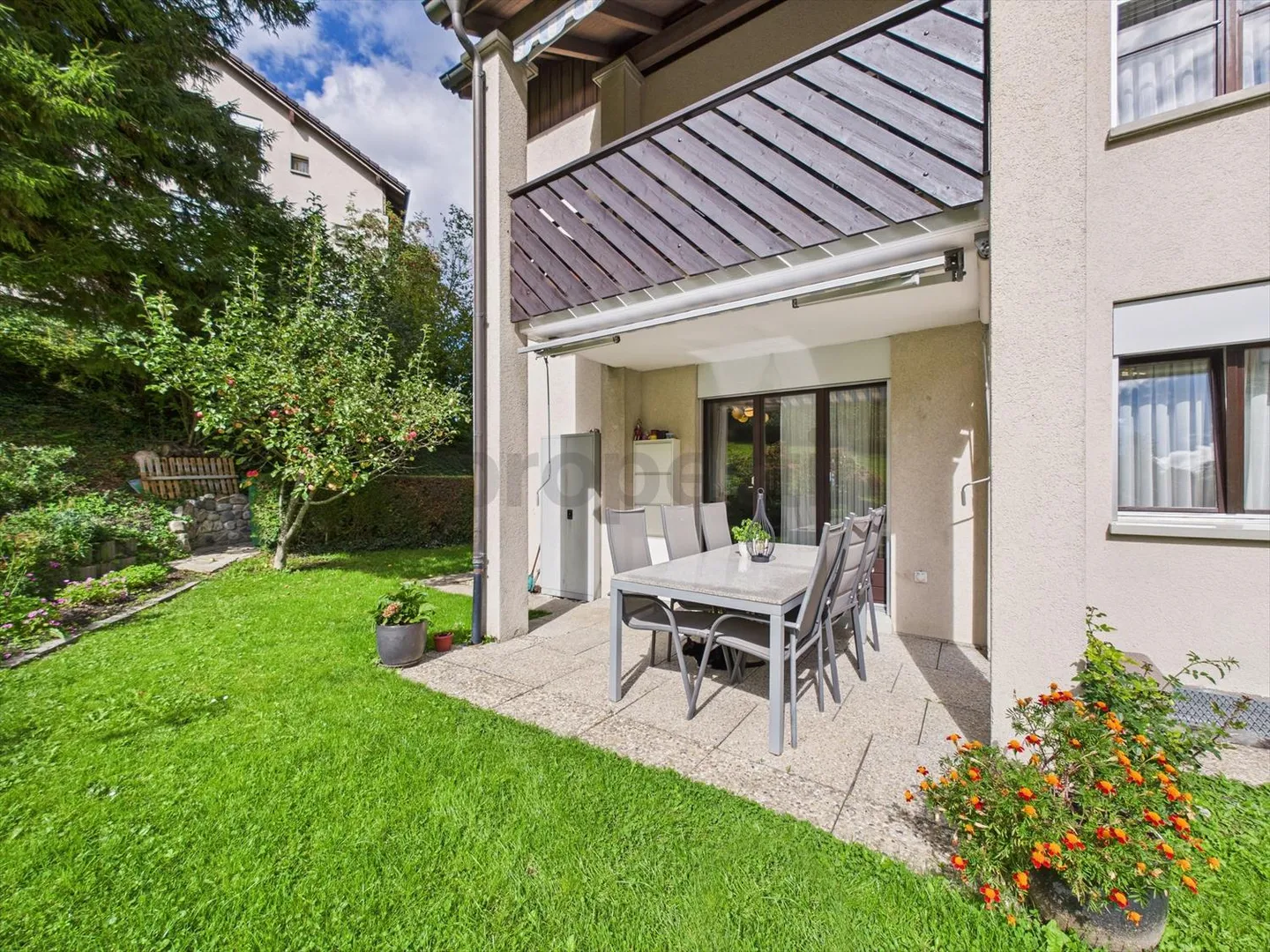 Exklusive 4.5-Zimmer-Gartenwohnung mit großem Garten und moderner Ausstattung - Foto 10 von 13